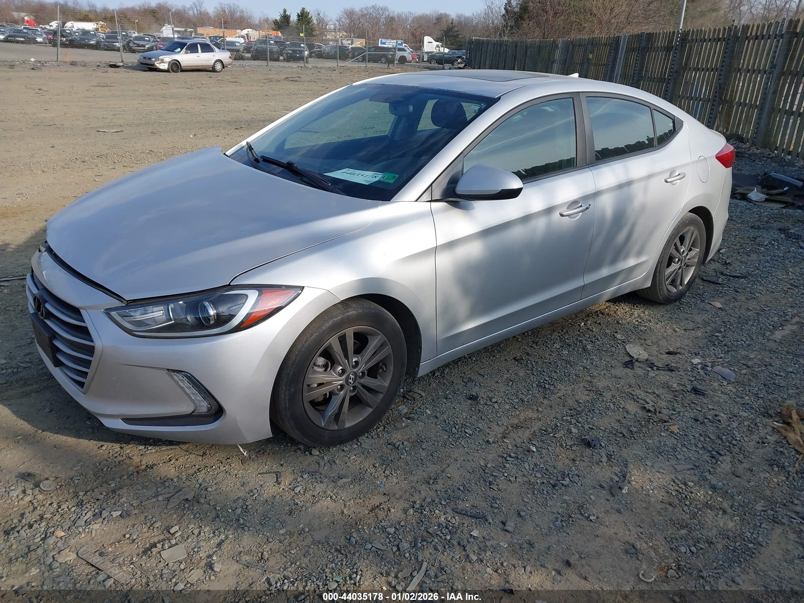 HYUNDAI ELANTRA image 2