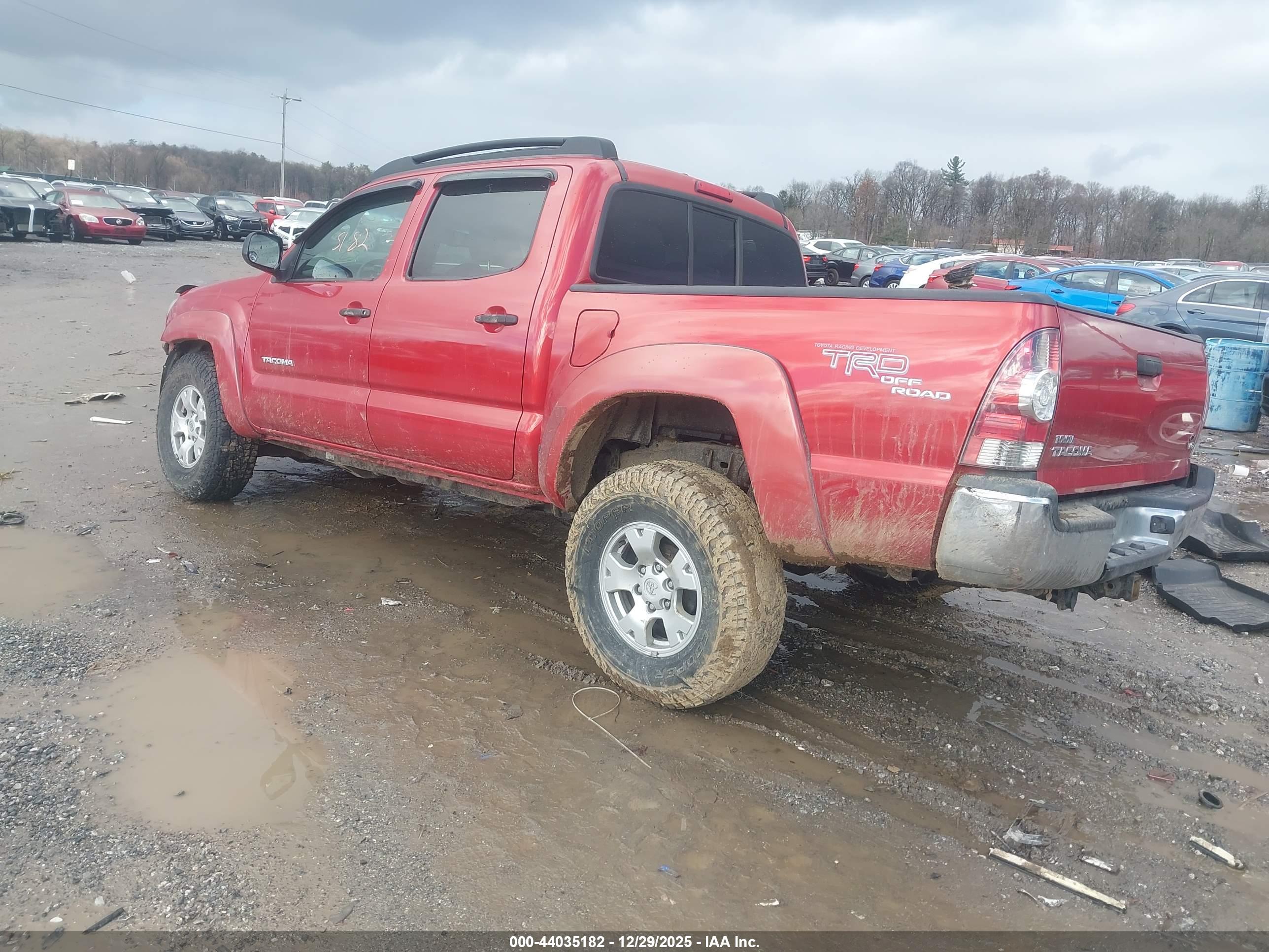 TOYOTA TACOMA image 3