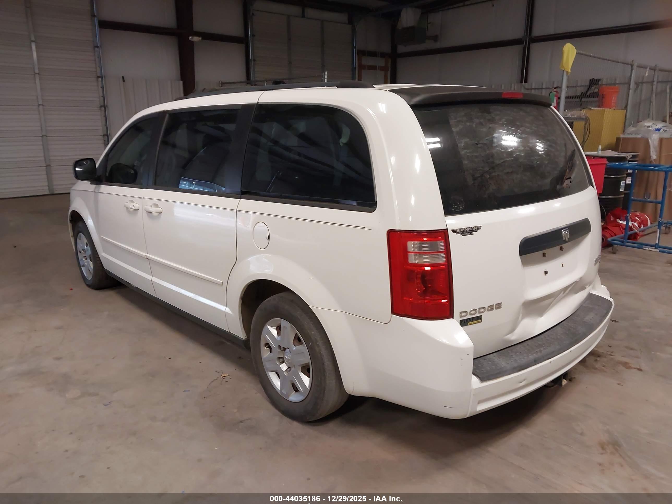 DODGE GRAND image 3