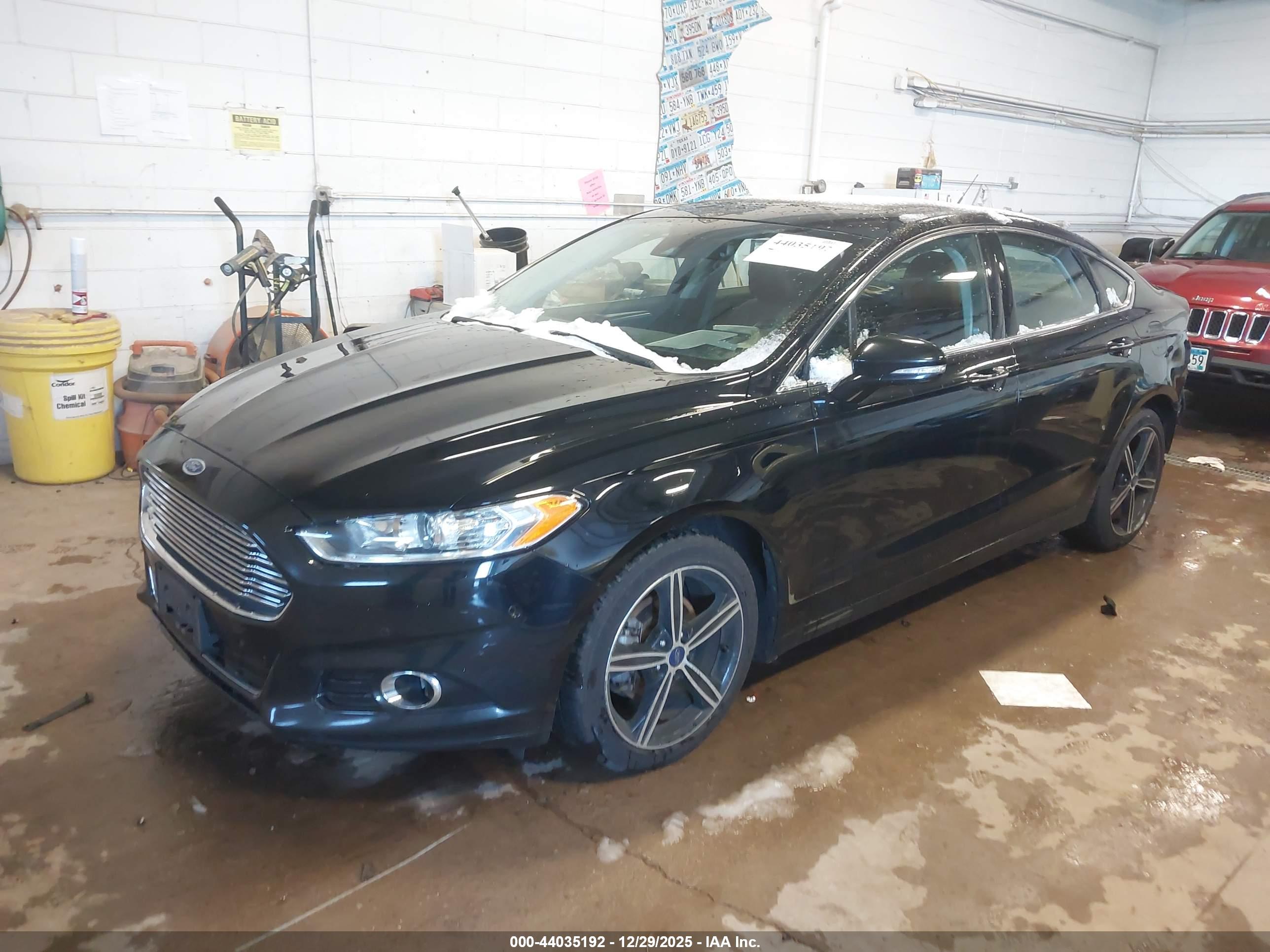 FORD FUSION image 2