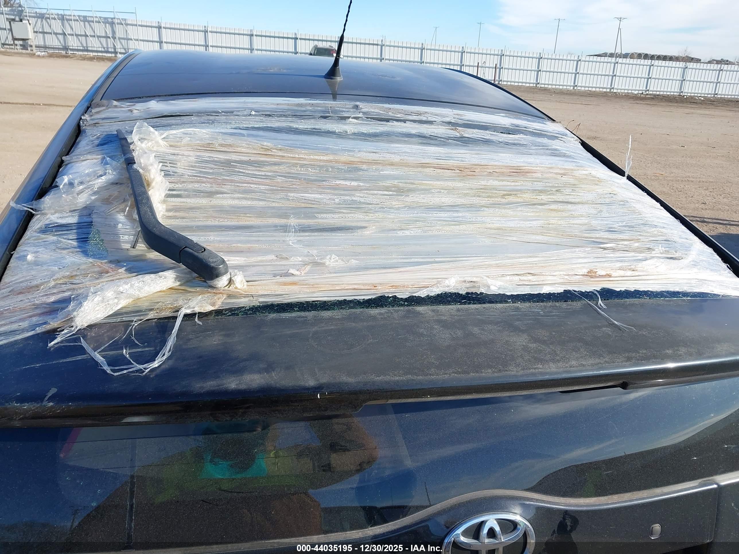 TOYOTA PRIUS image 6