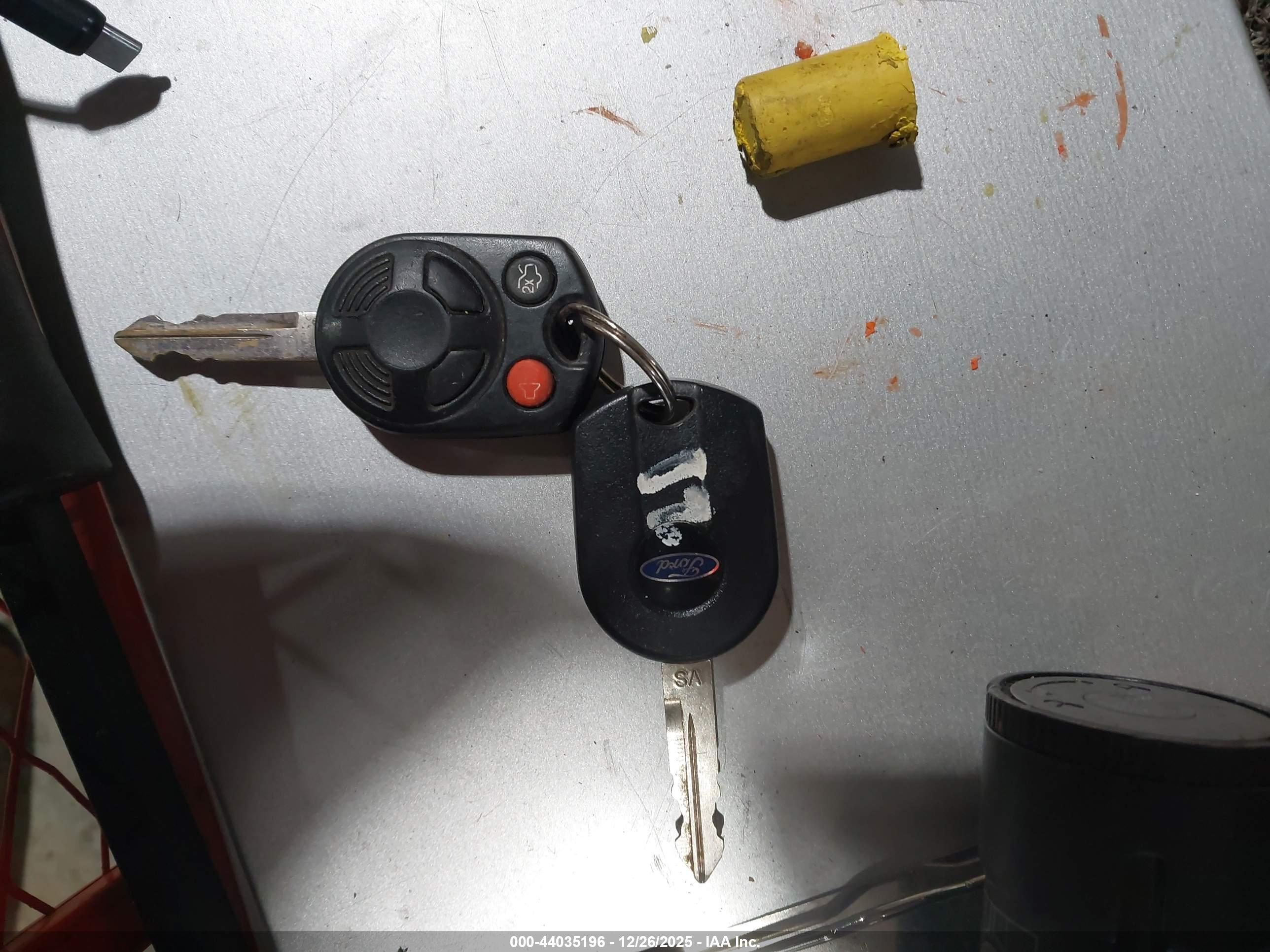 FORD ESCAPE image 11