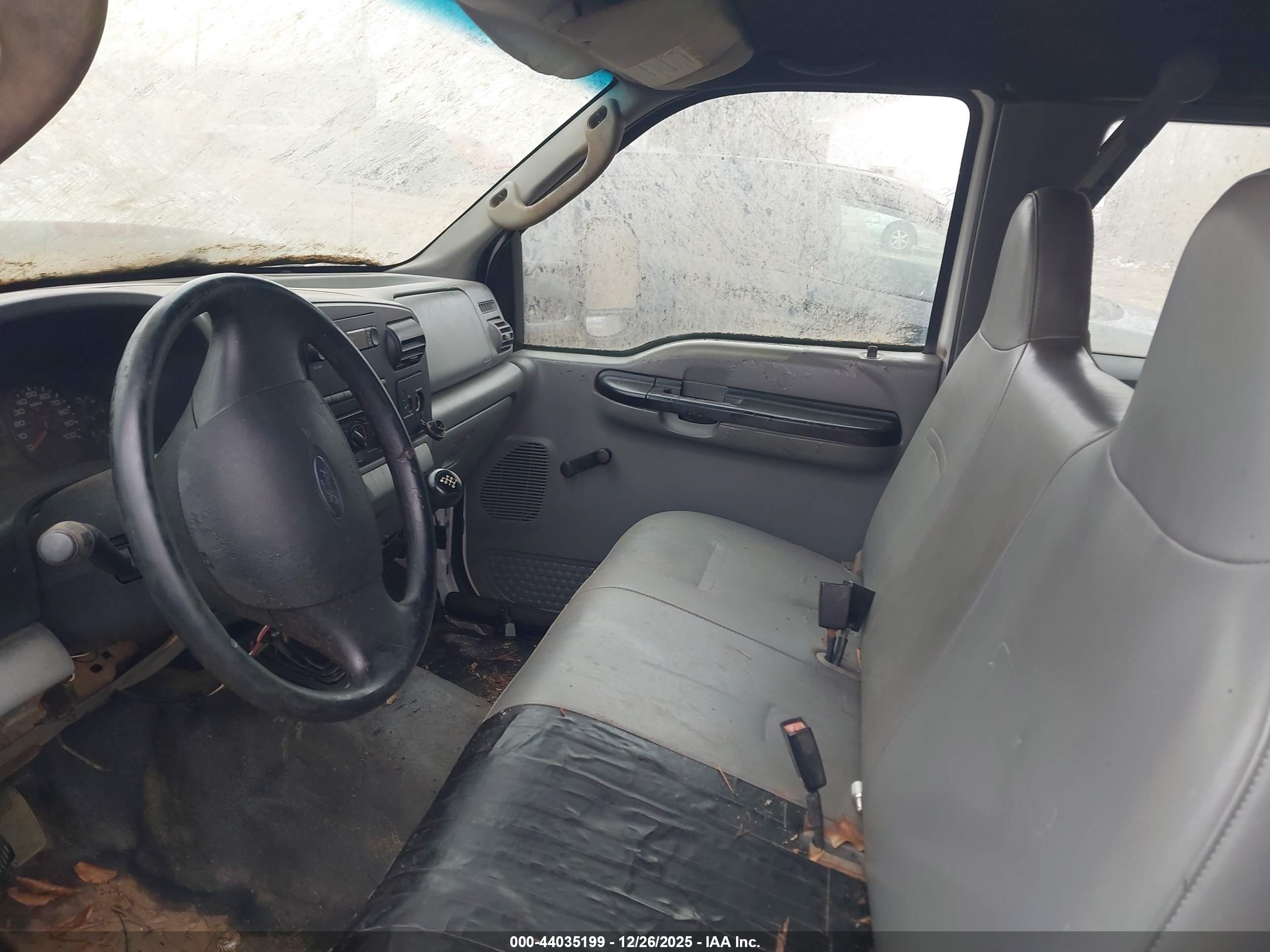 FORD F-350 image 7