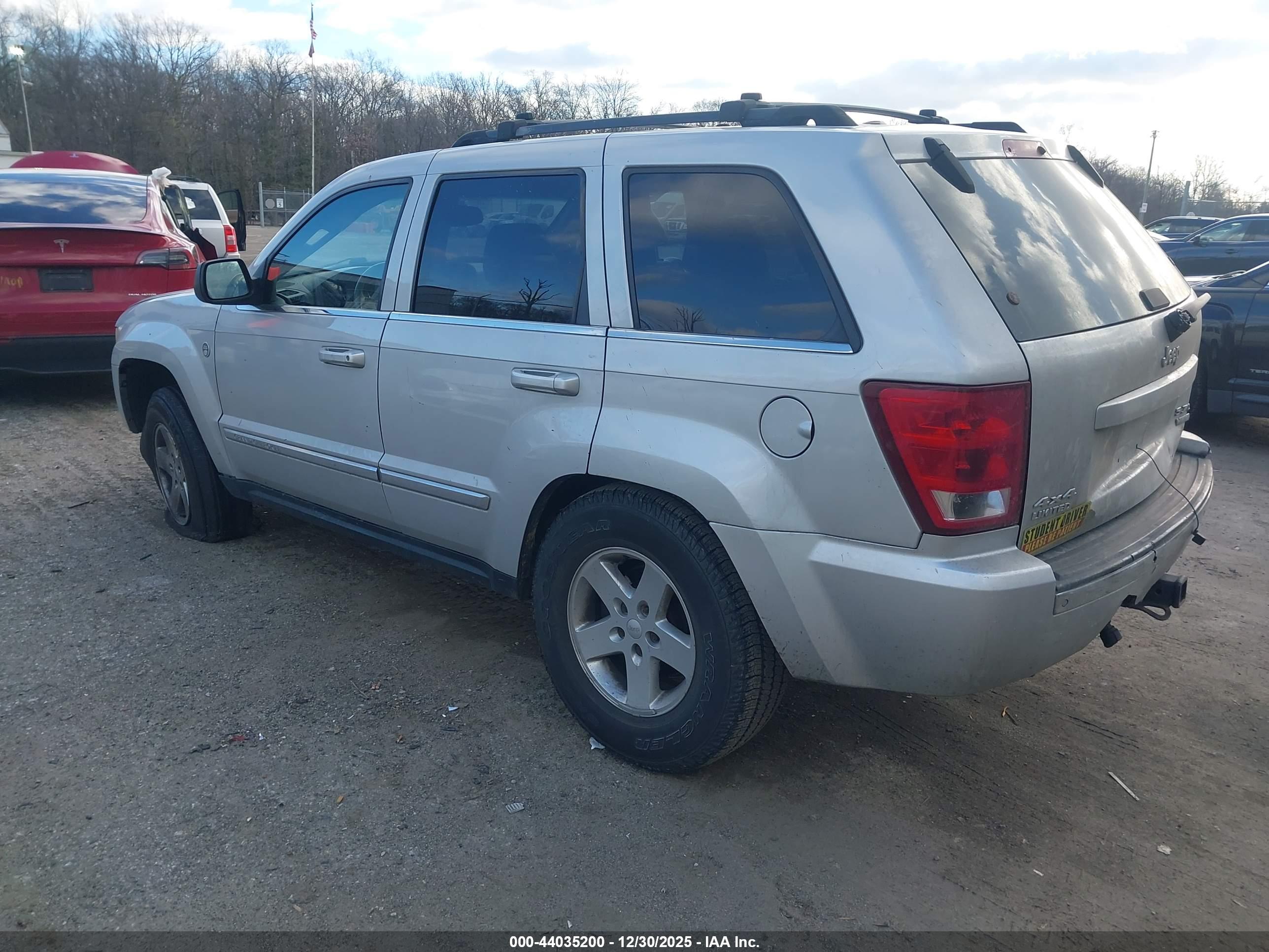 JEEP GRAND image 3