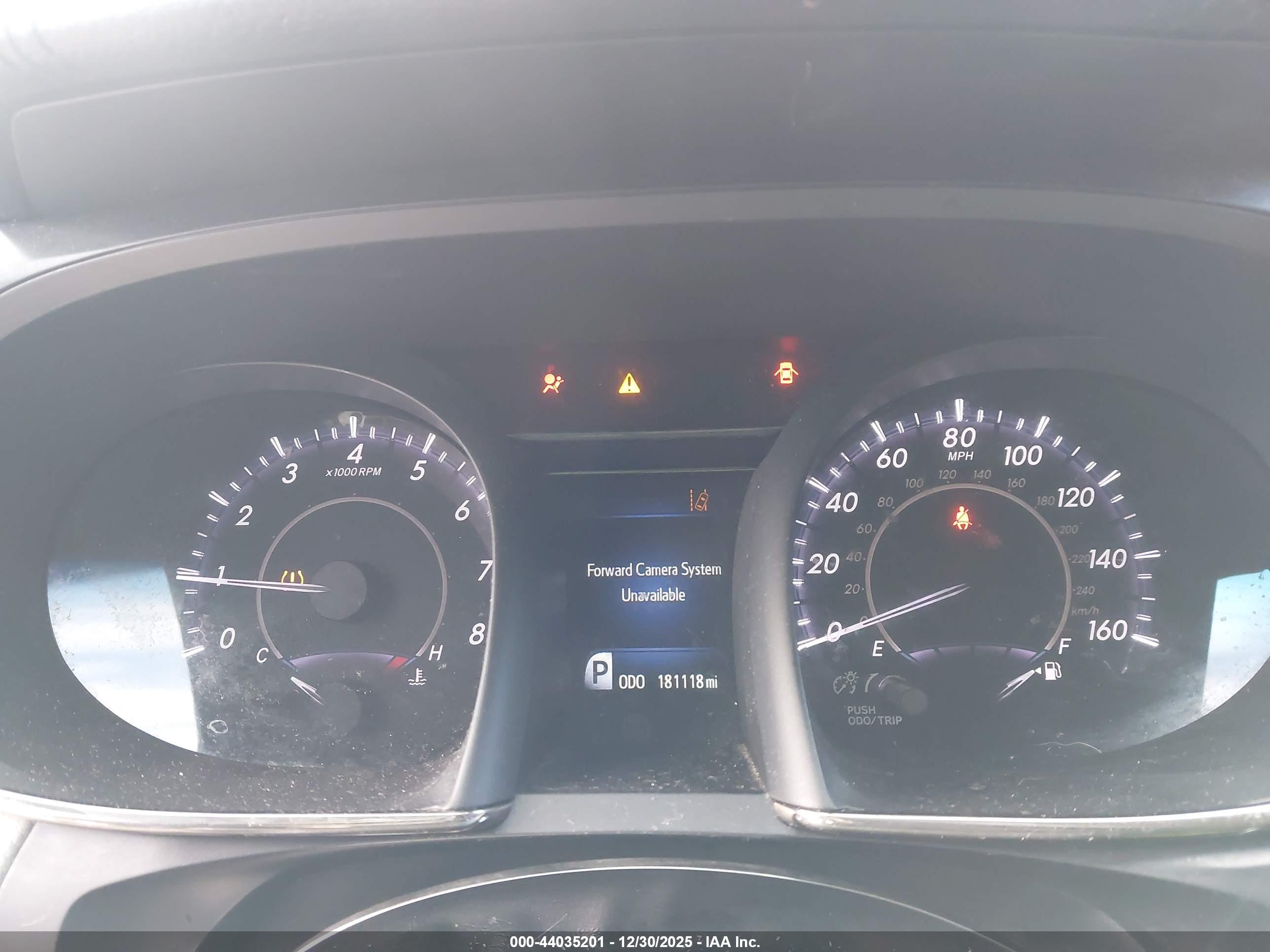 TOYOTA AVALON image 7