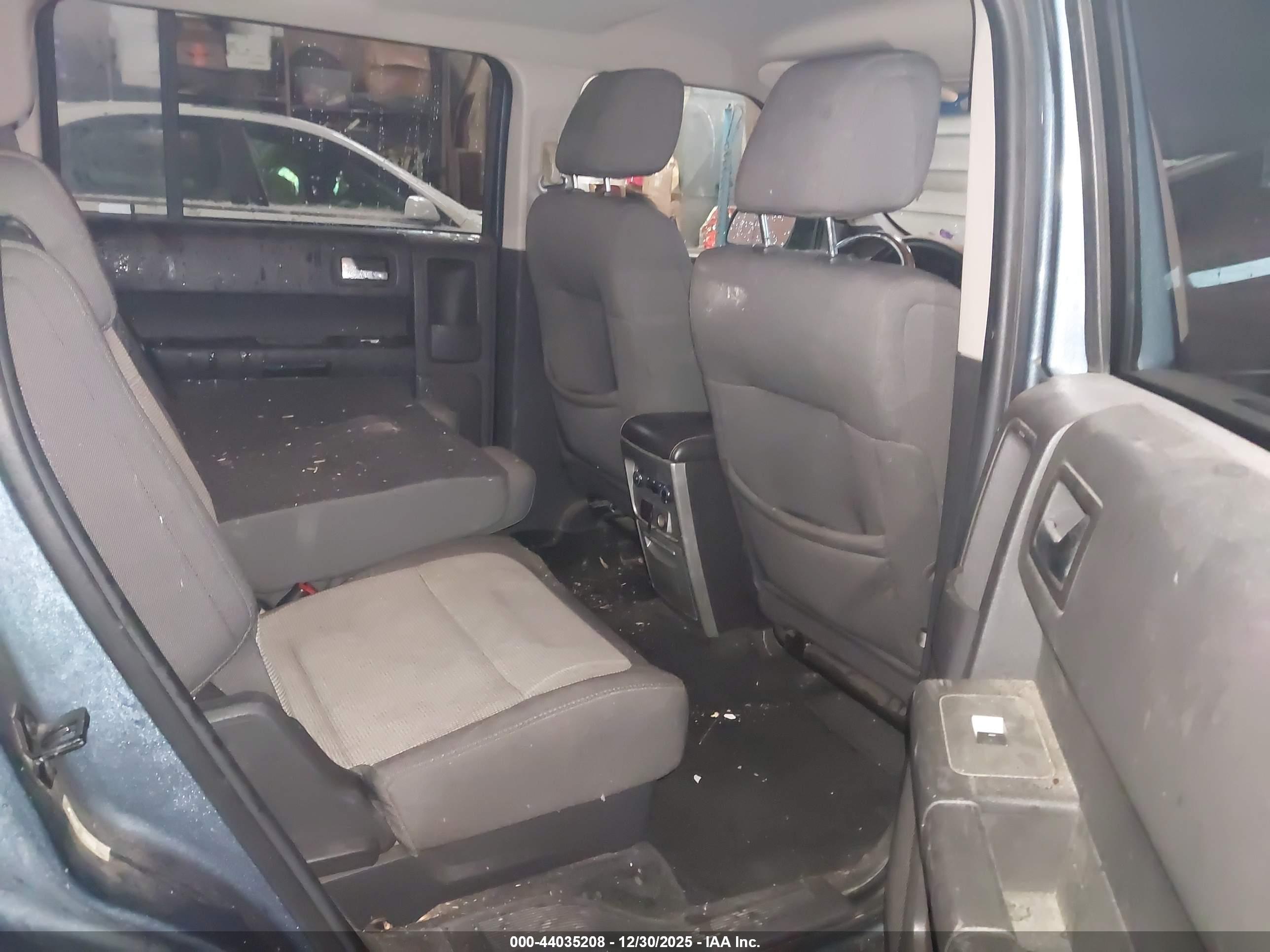 FORD FLEX image 8