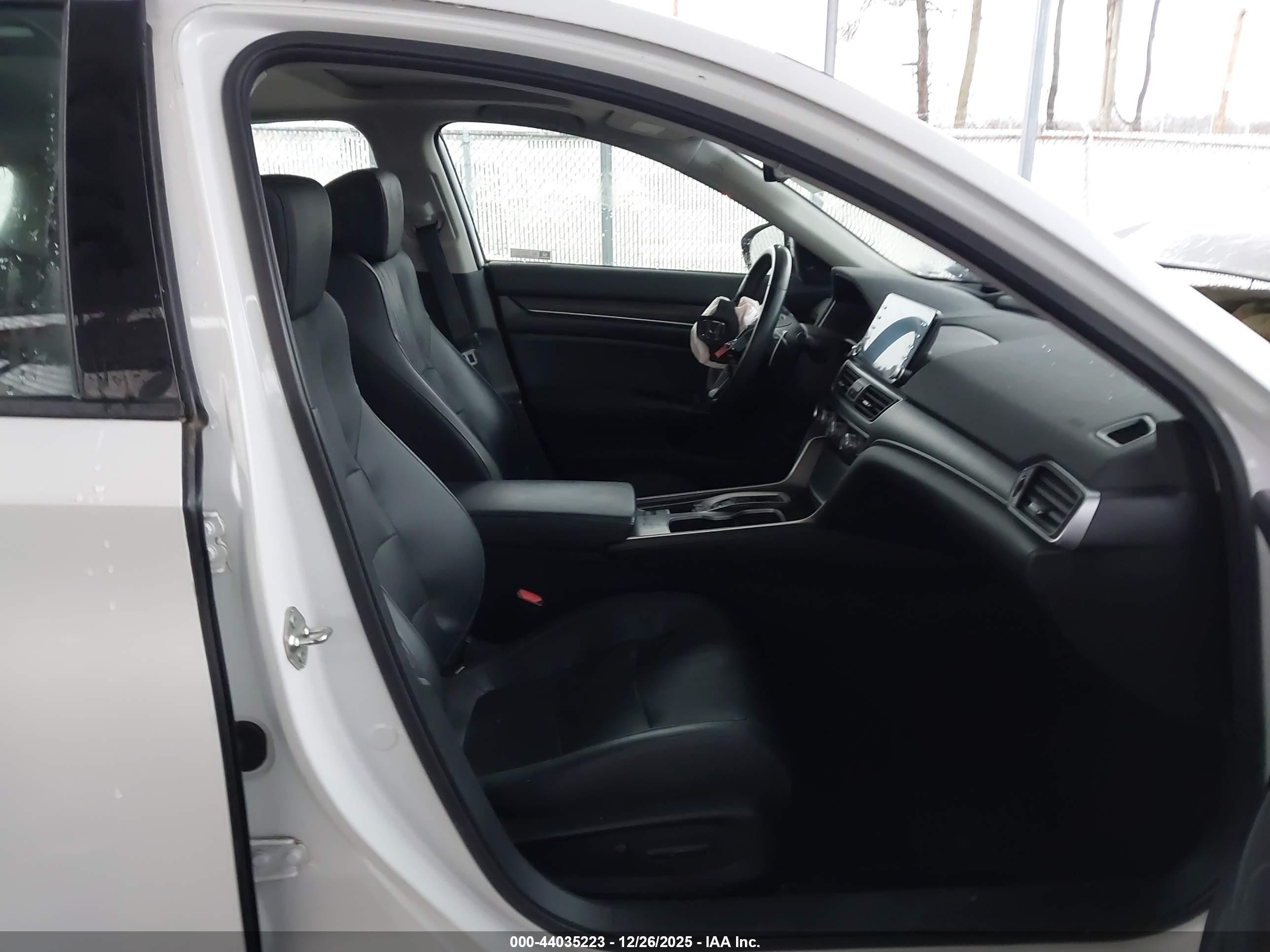 HONDA ACCORD image 5