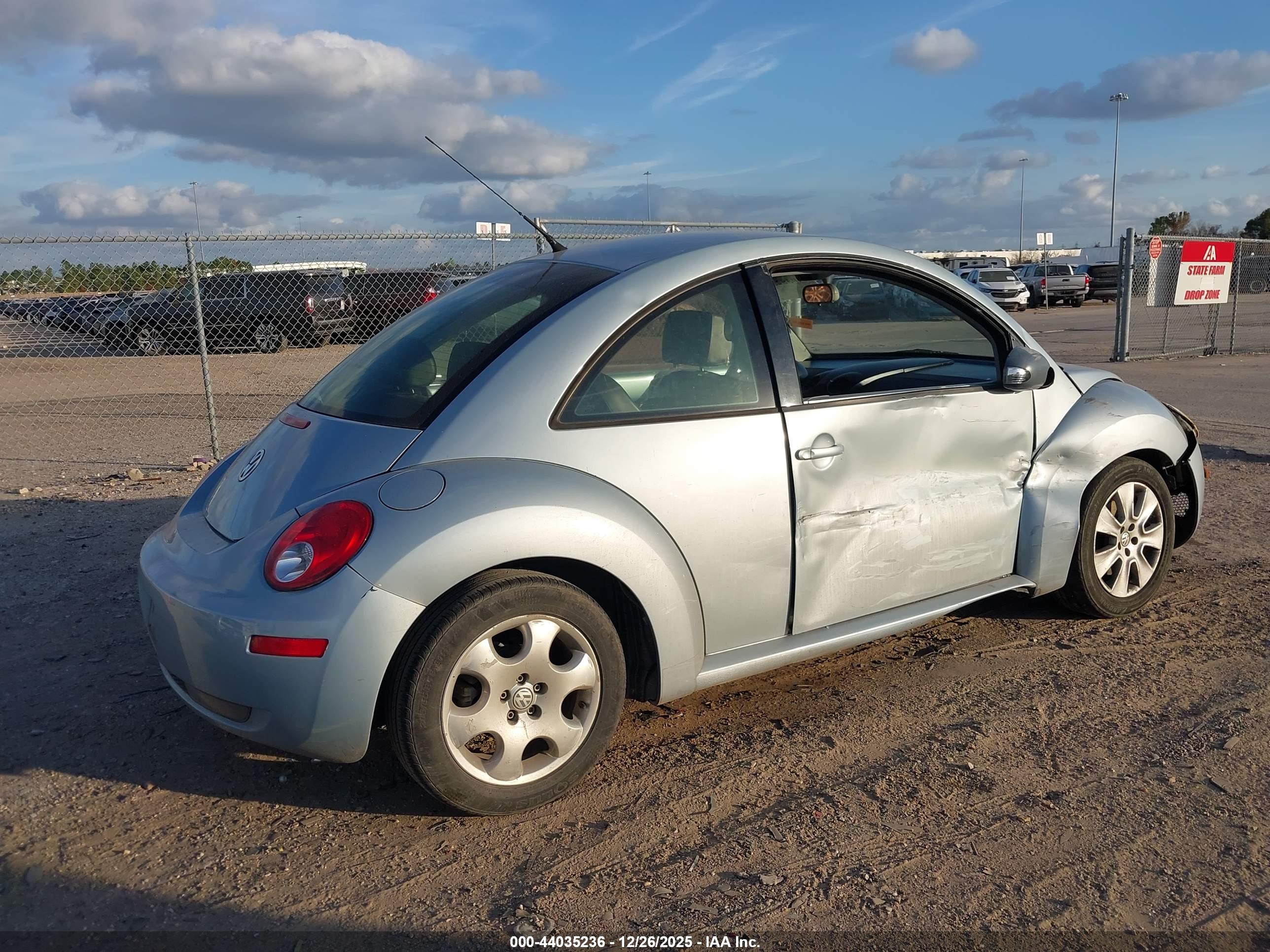 VOLKSWAGEN NEW image 4