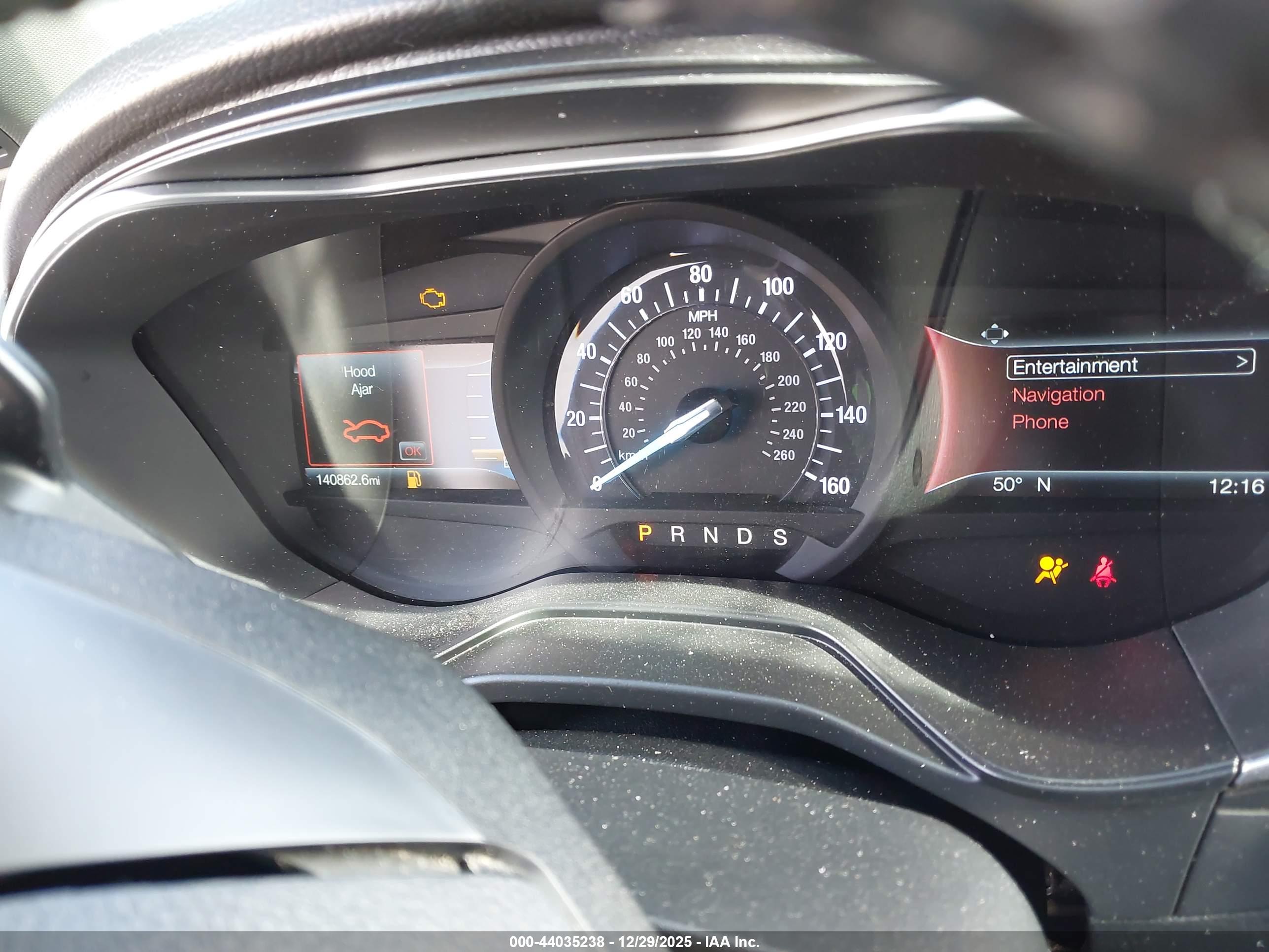 FORD FUSION image 7