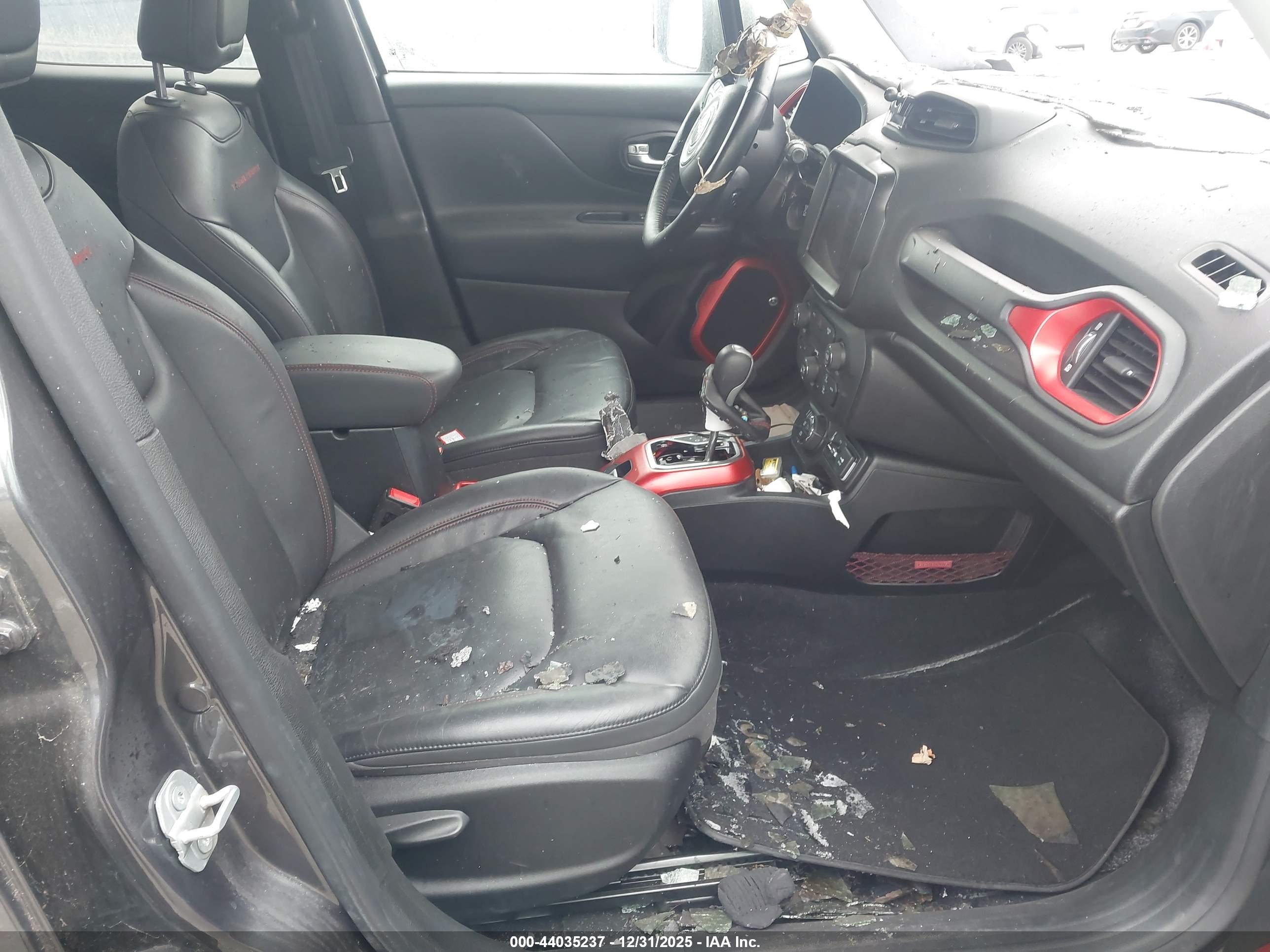 JEEP RENEGADE image 5