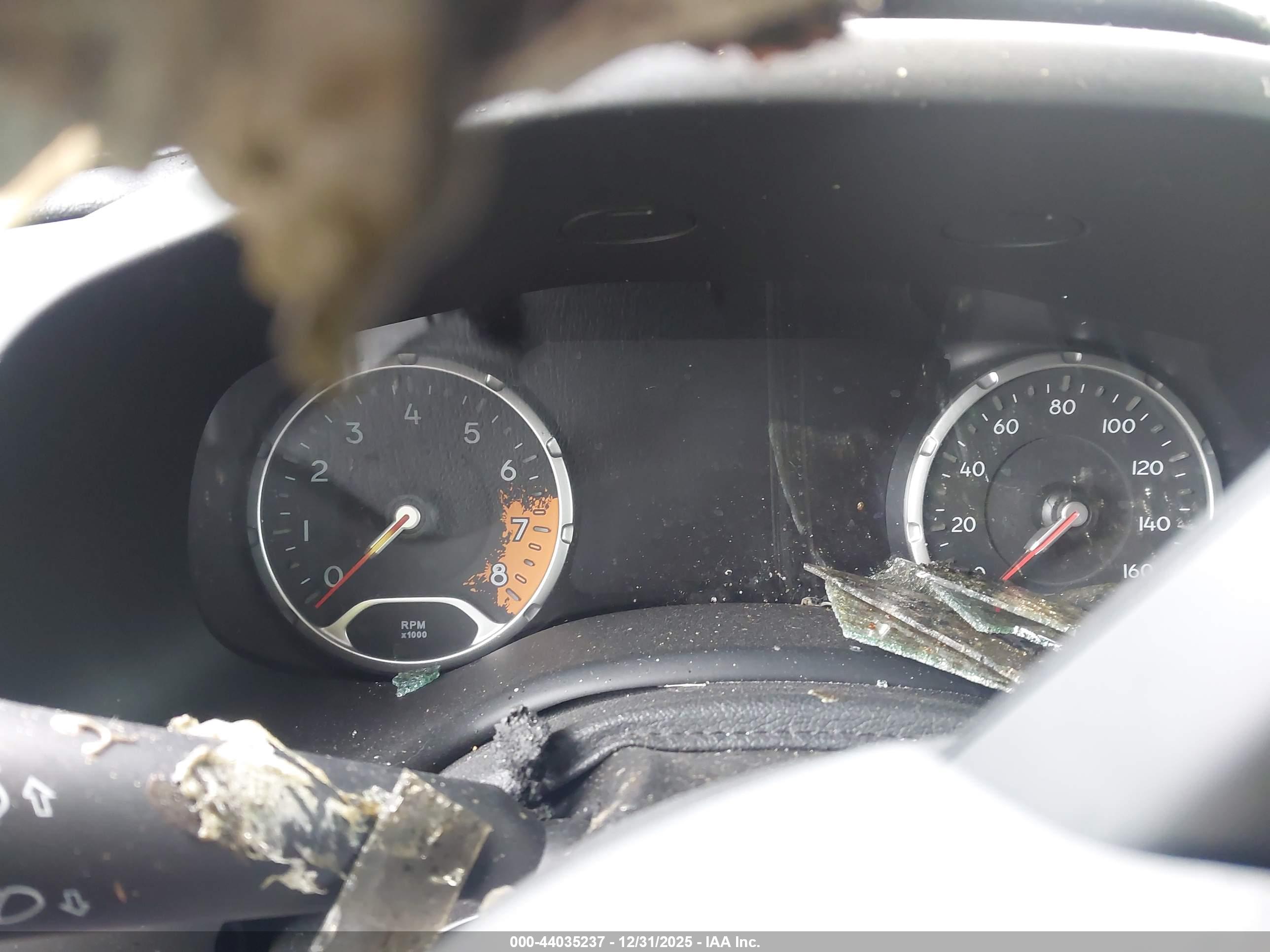 JEEP RENEGADE image 7