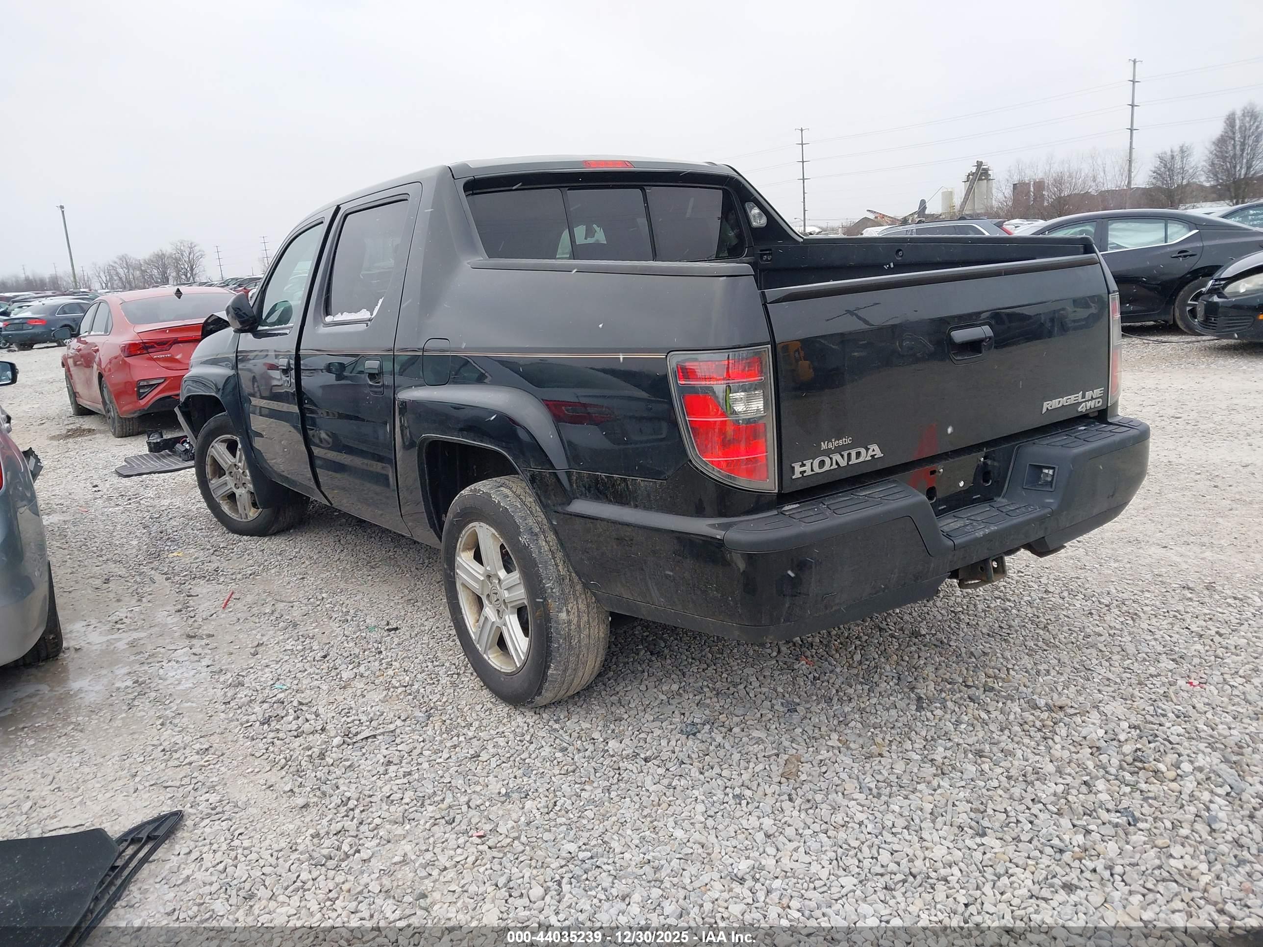 HONDA RIDGELINE image 3