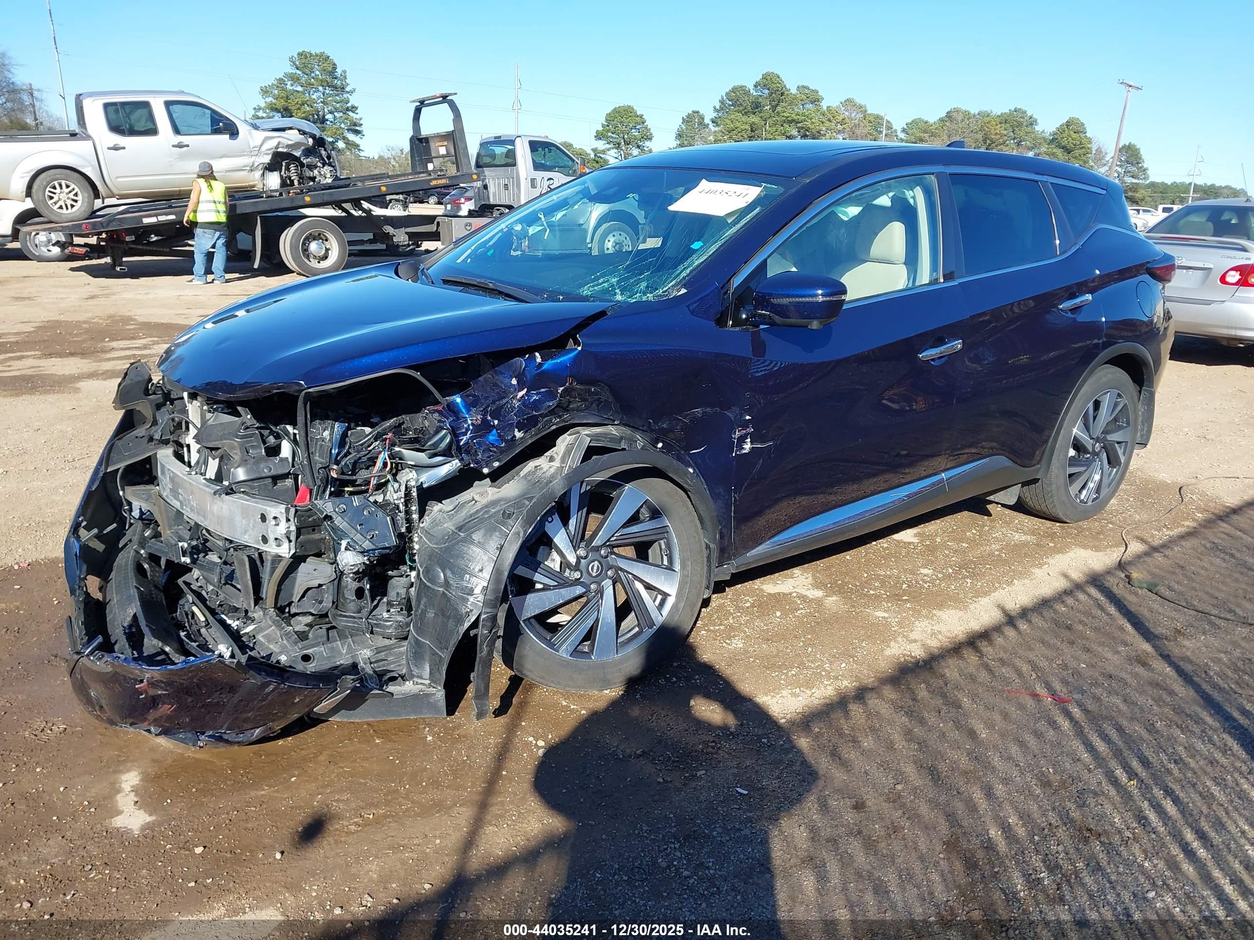 NISSAN MURANO image 2