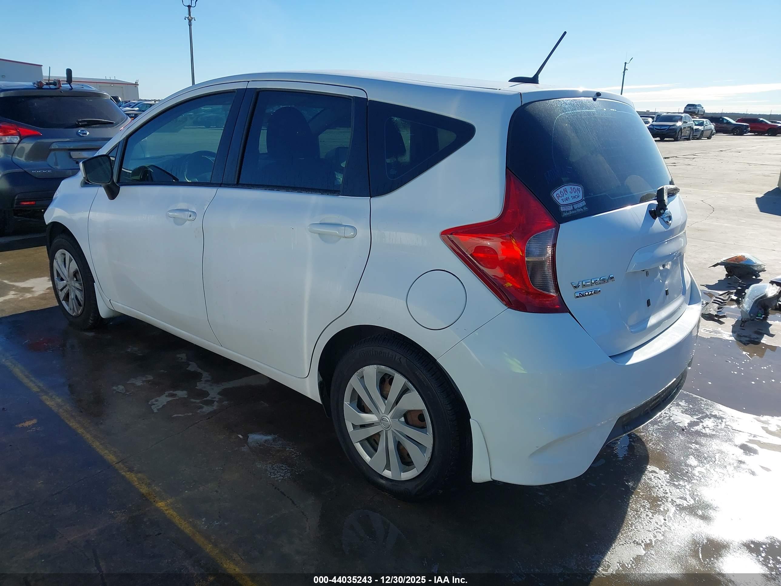 NISSAN VERSA image 3