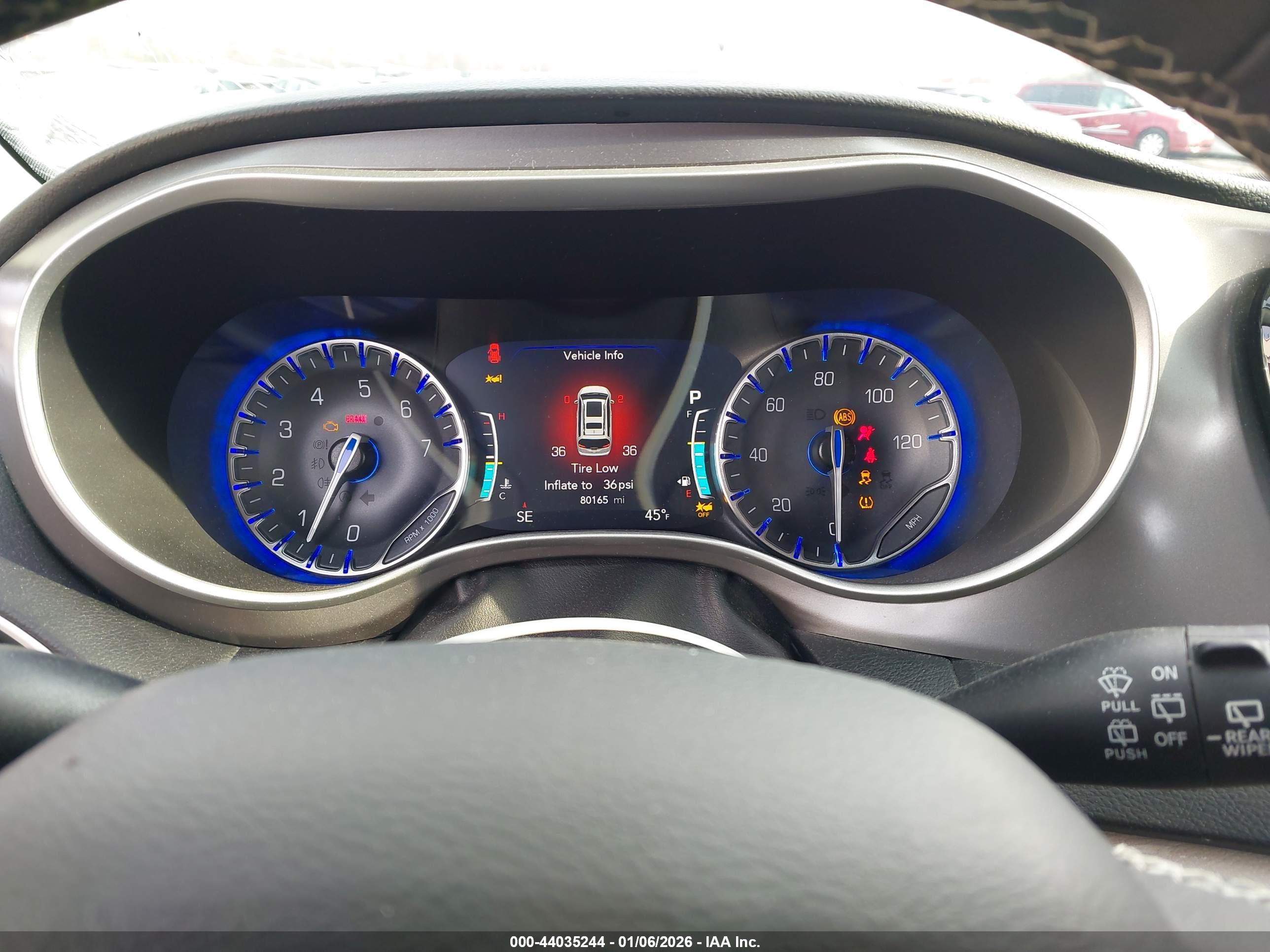 CHRYSLER PACIFICA image 7