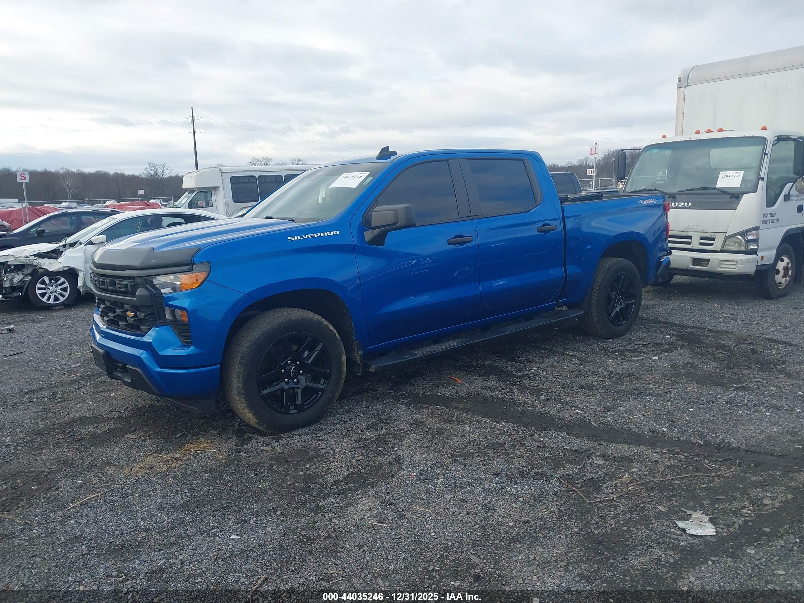 CHEVROLET SILVERADO image 2