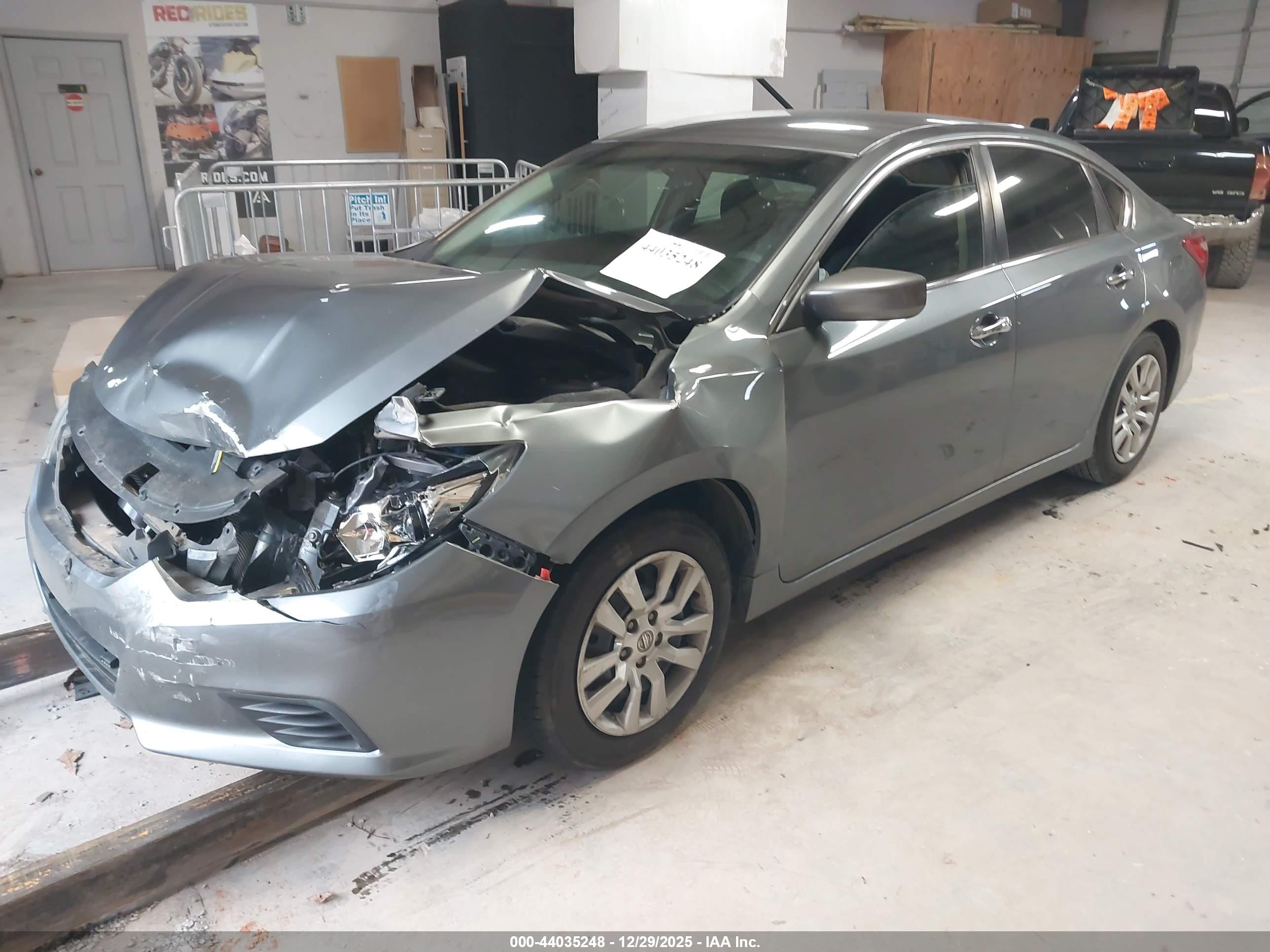 NISSAN ALTIMA image 2