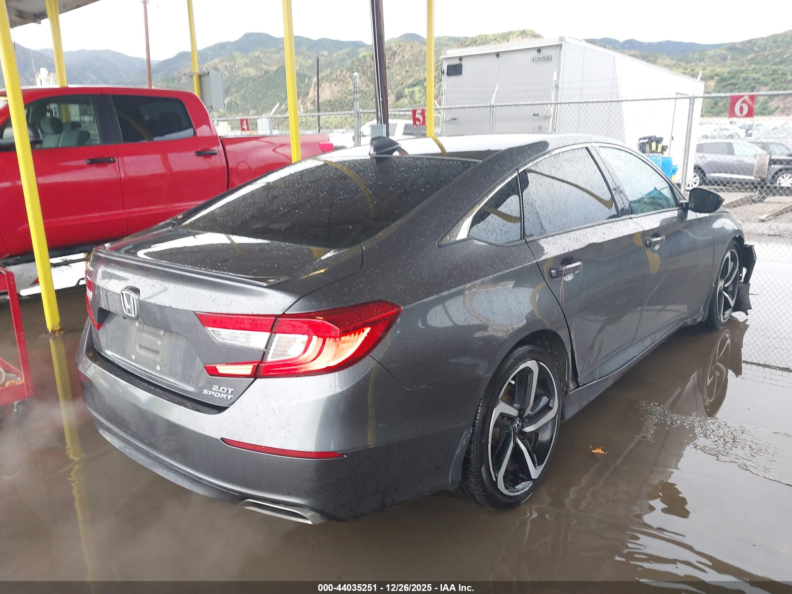HONDA ACCORD image 4