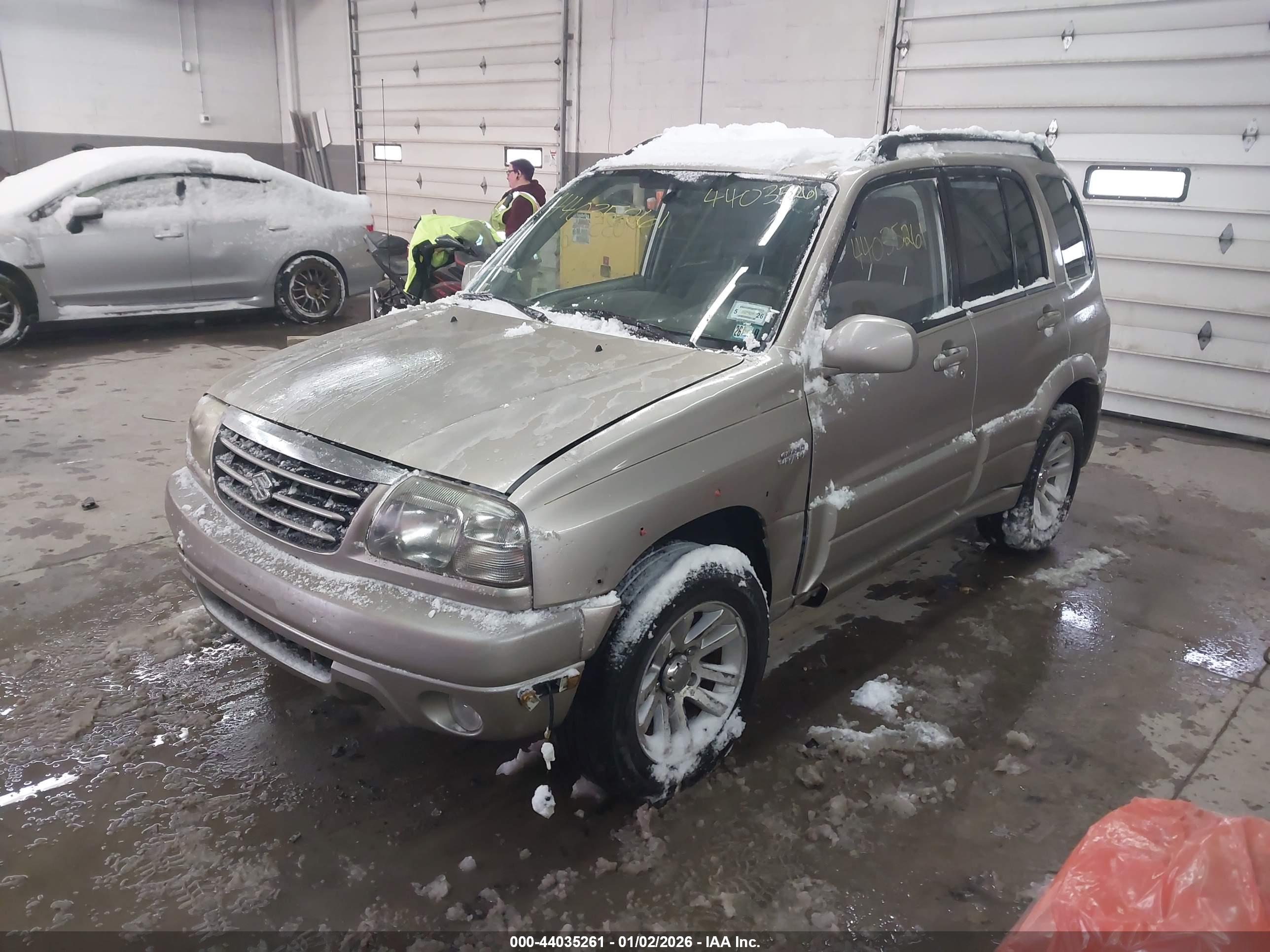SUZUKI GRAND image 2
