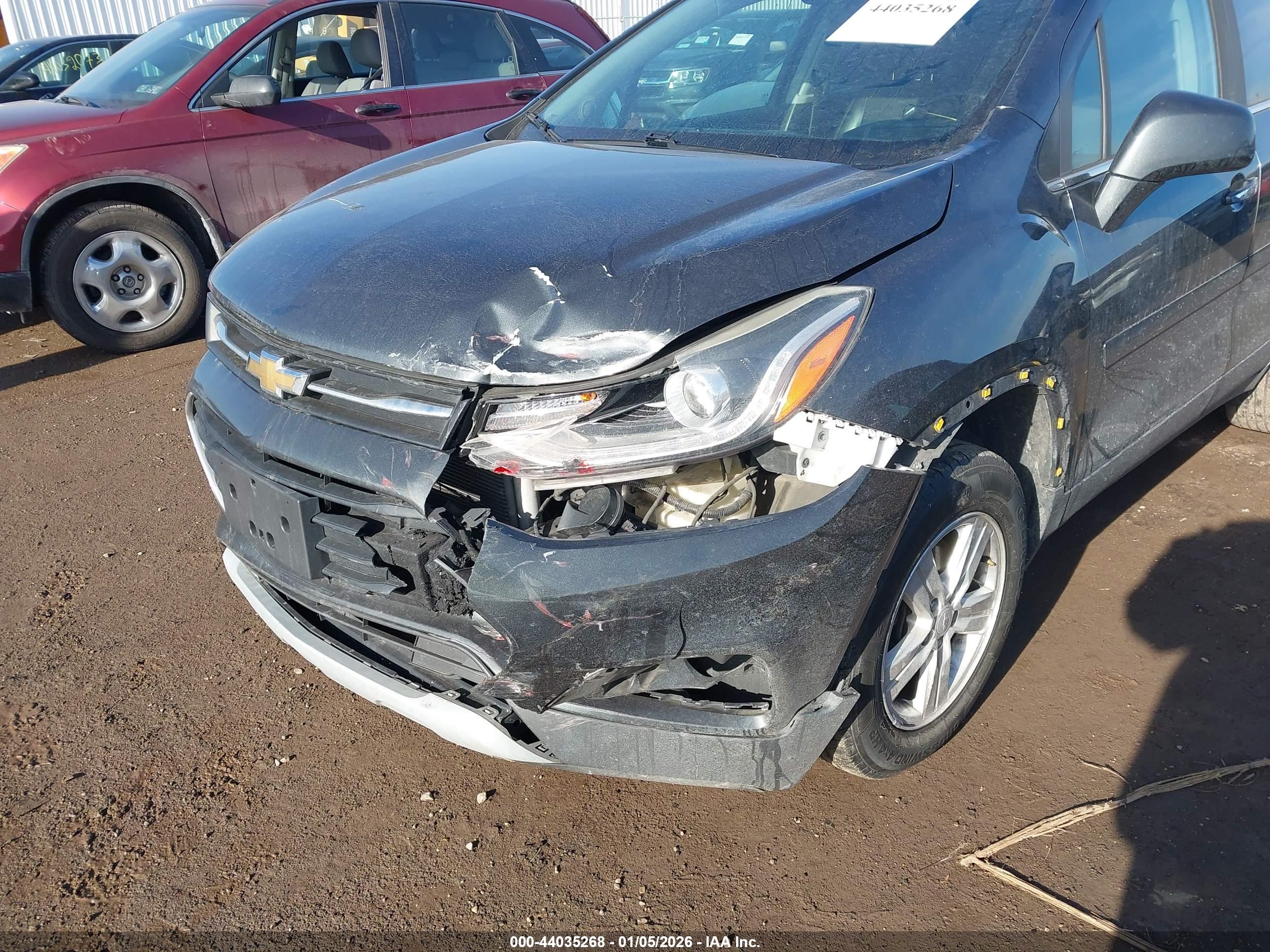 CHEVROLET TRAX image 6