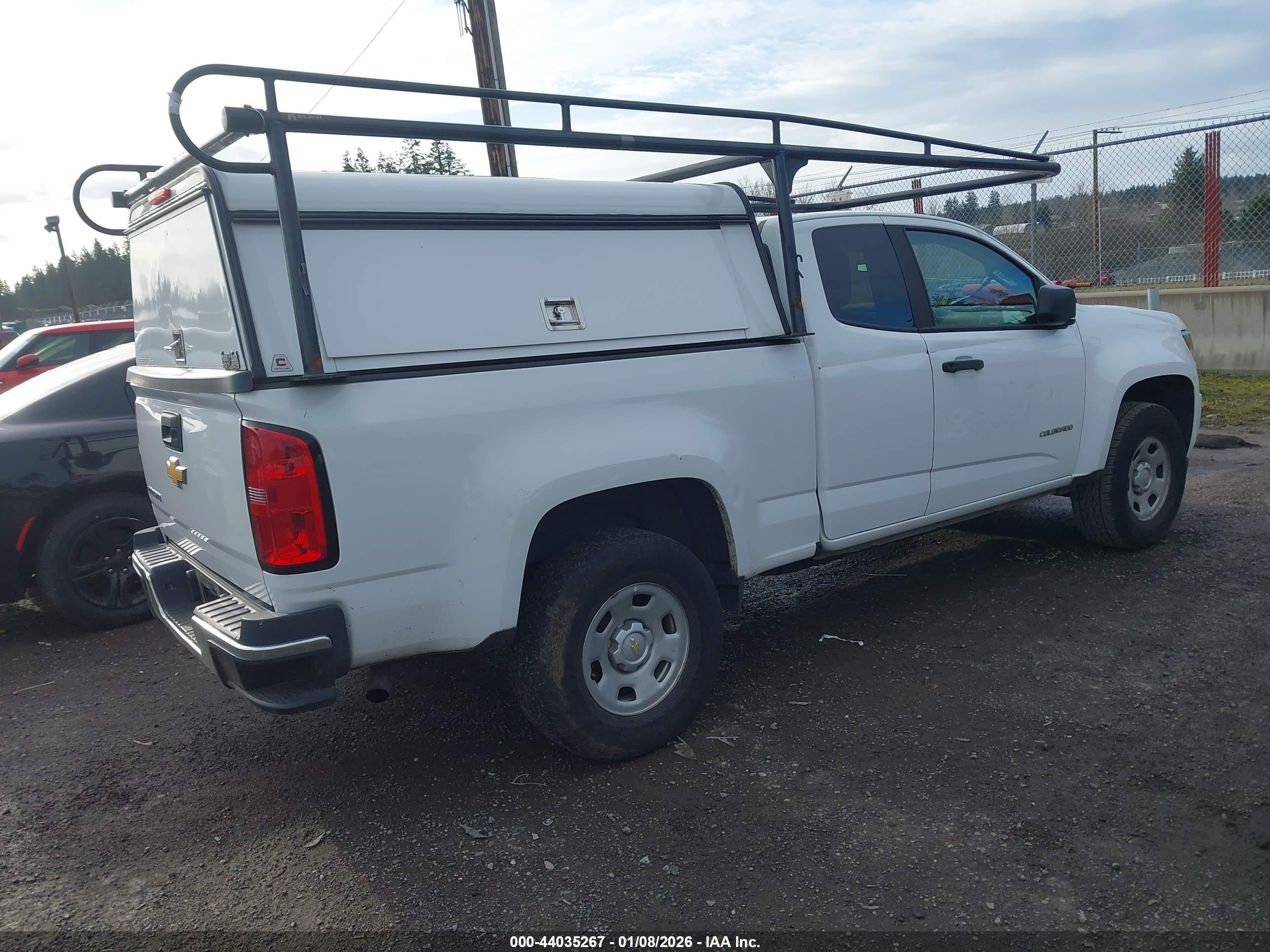 CHEVROLET COLORADO image 4