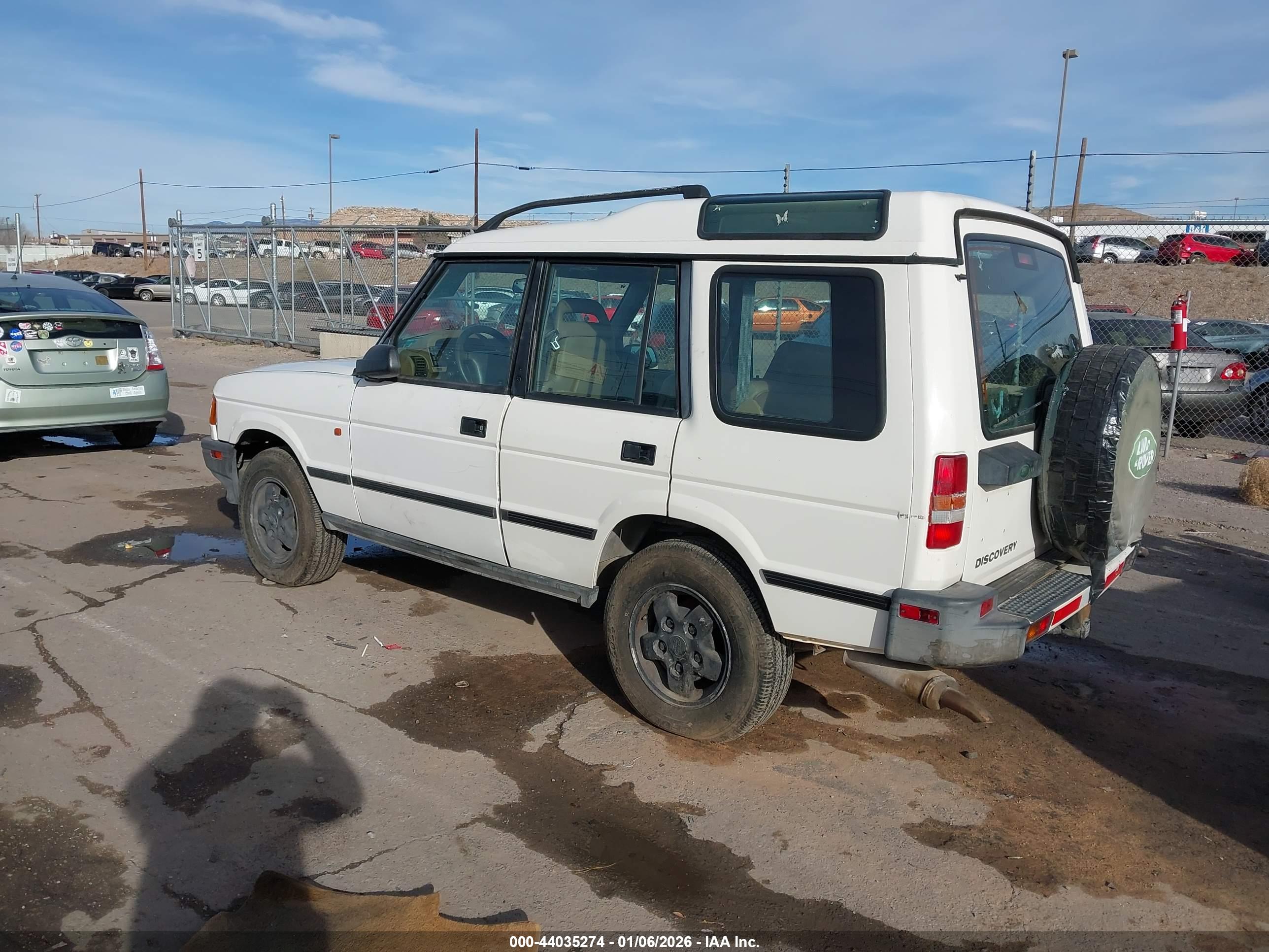 LAND ROVER image 3