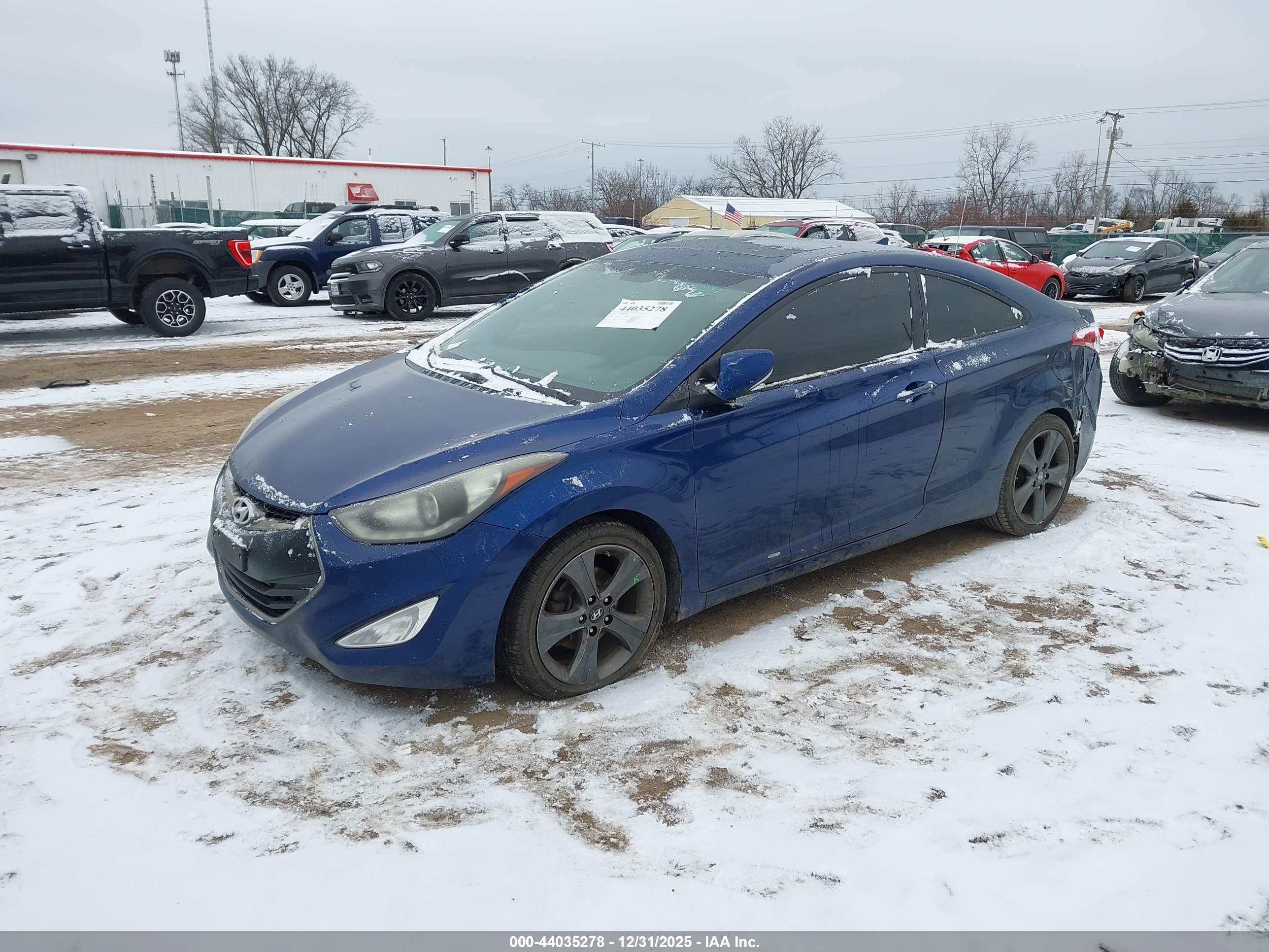 HYUNDAI ELANTRA image 2