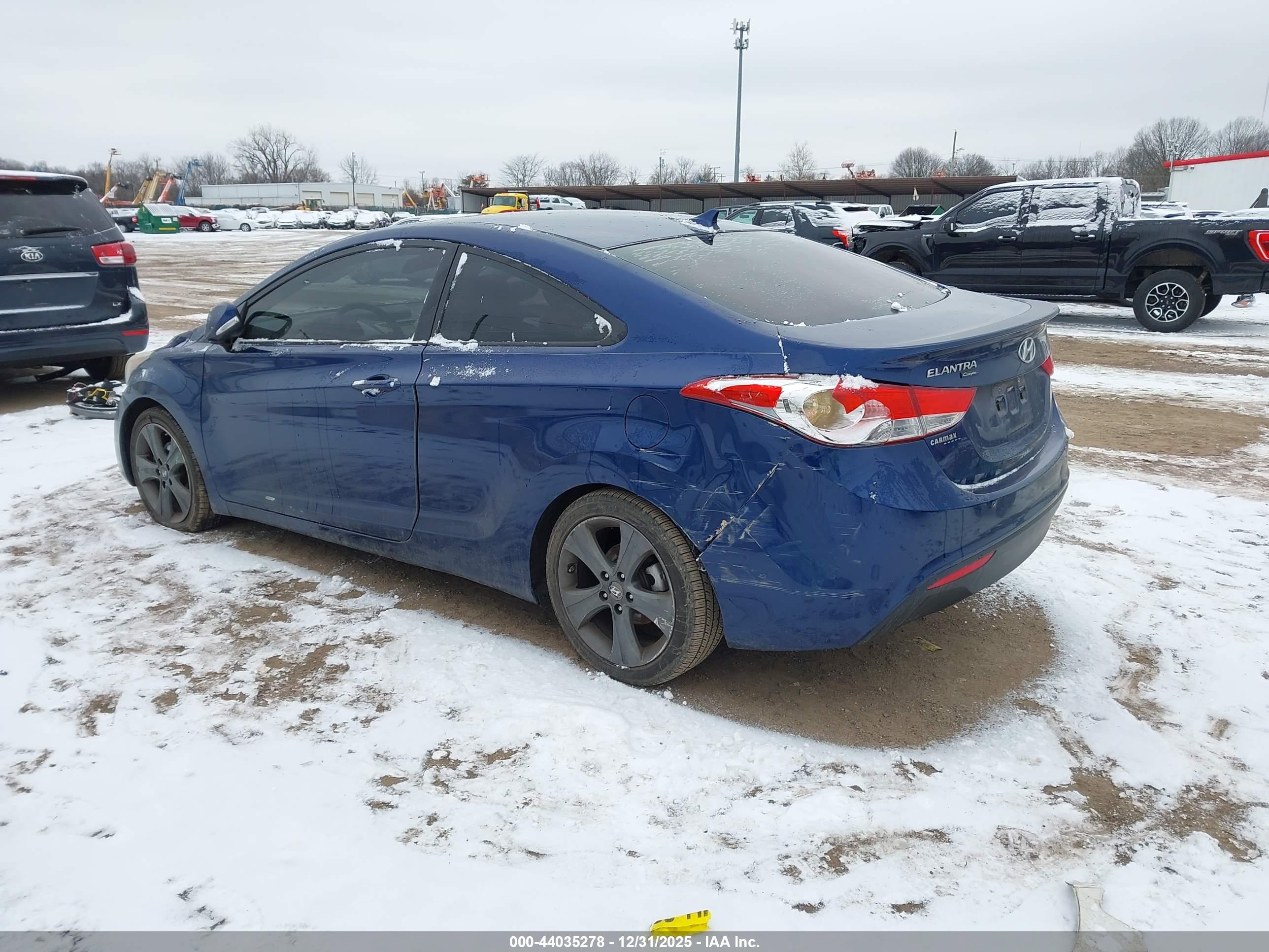 HYUNDAI ELANTRA image 3