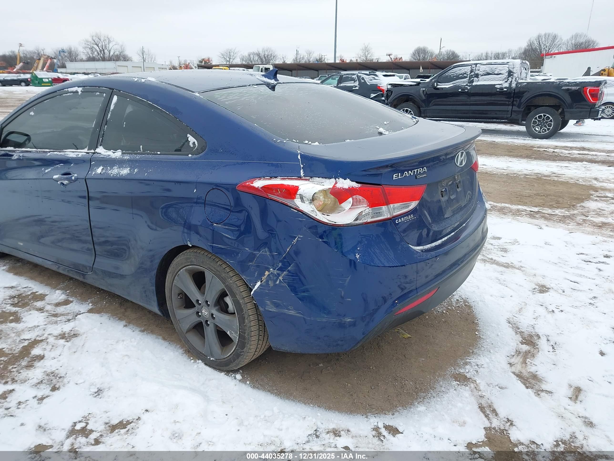 HYUNDAI ELANTRA image 6