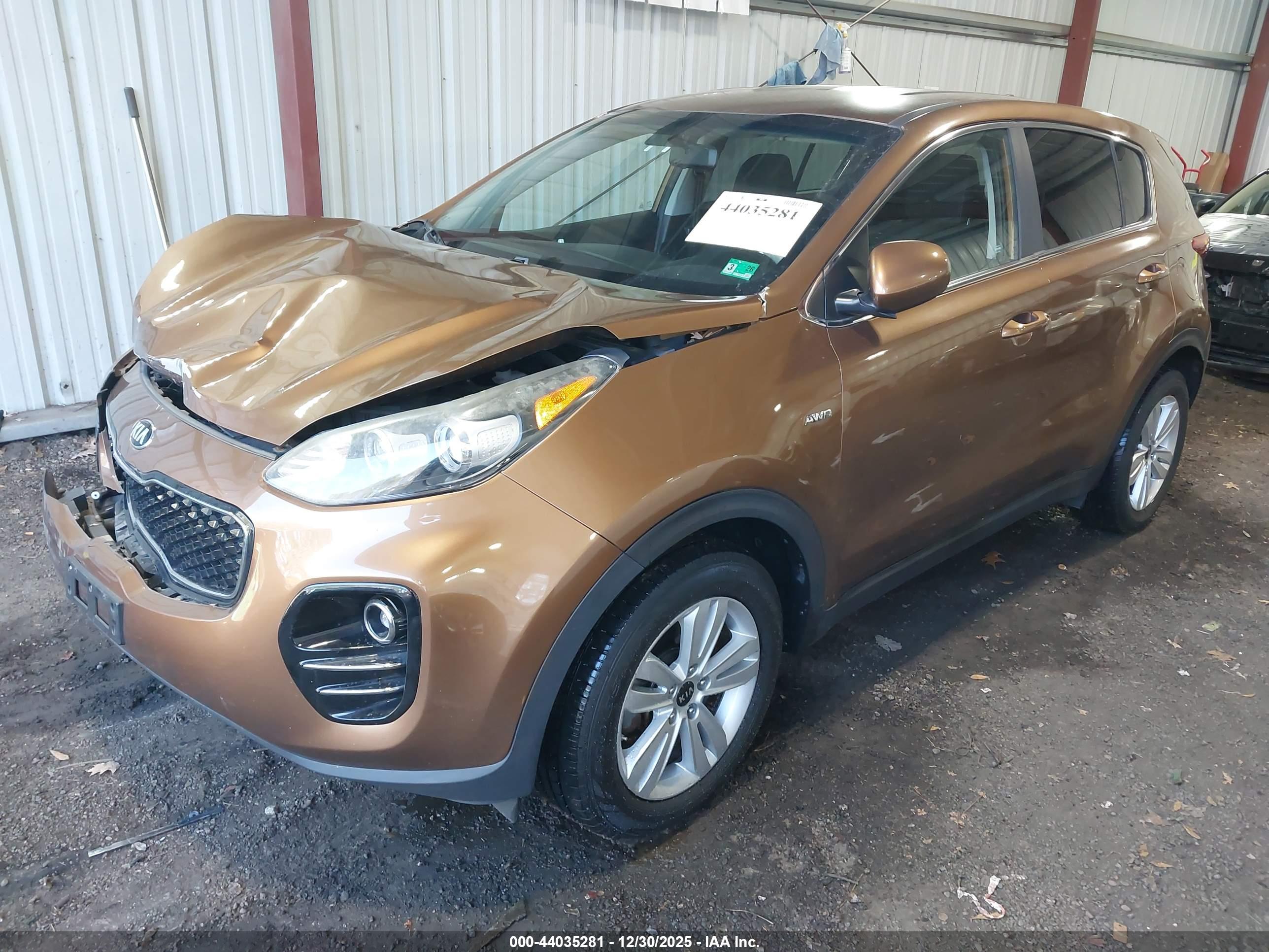 KIA SPORTAGE image 2