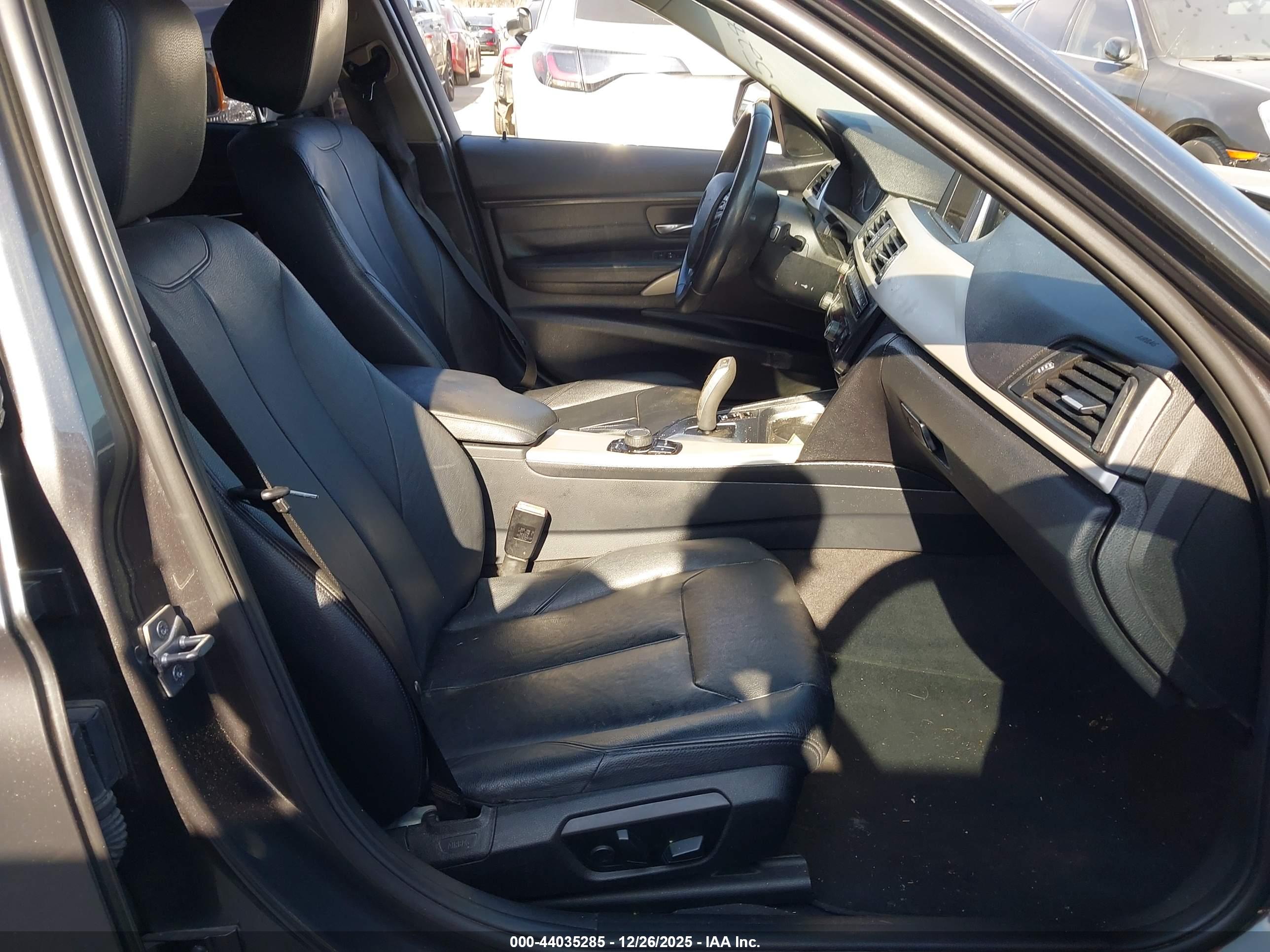 BMW 328I image 5