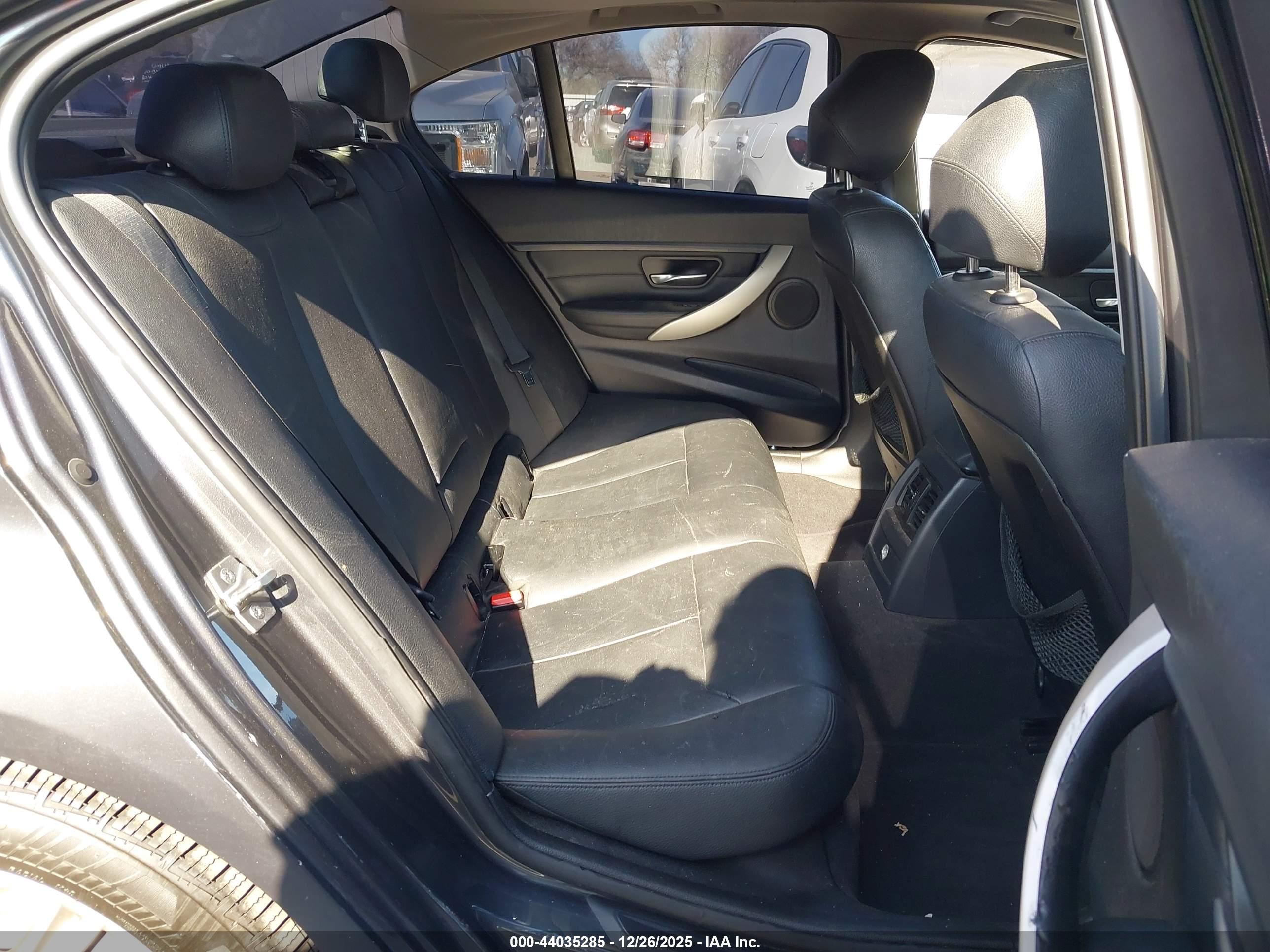 BMW 328I image 8