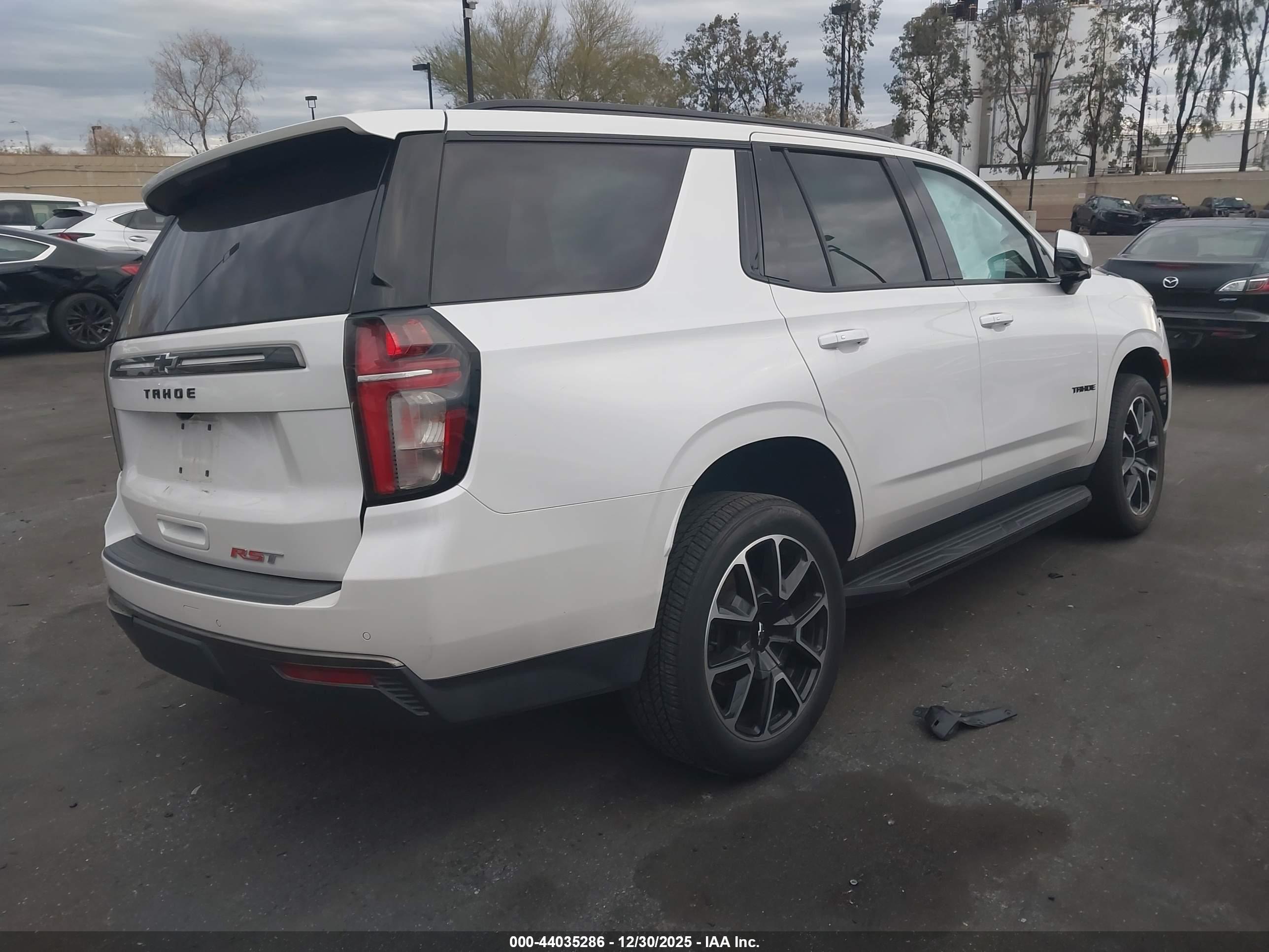 CHEVROLET TAHOE image 4