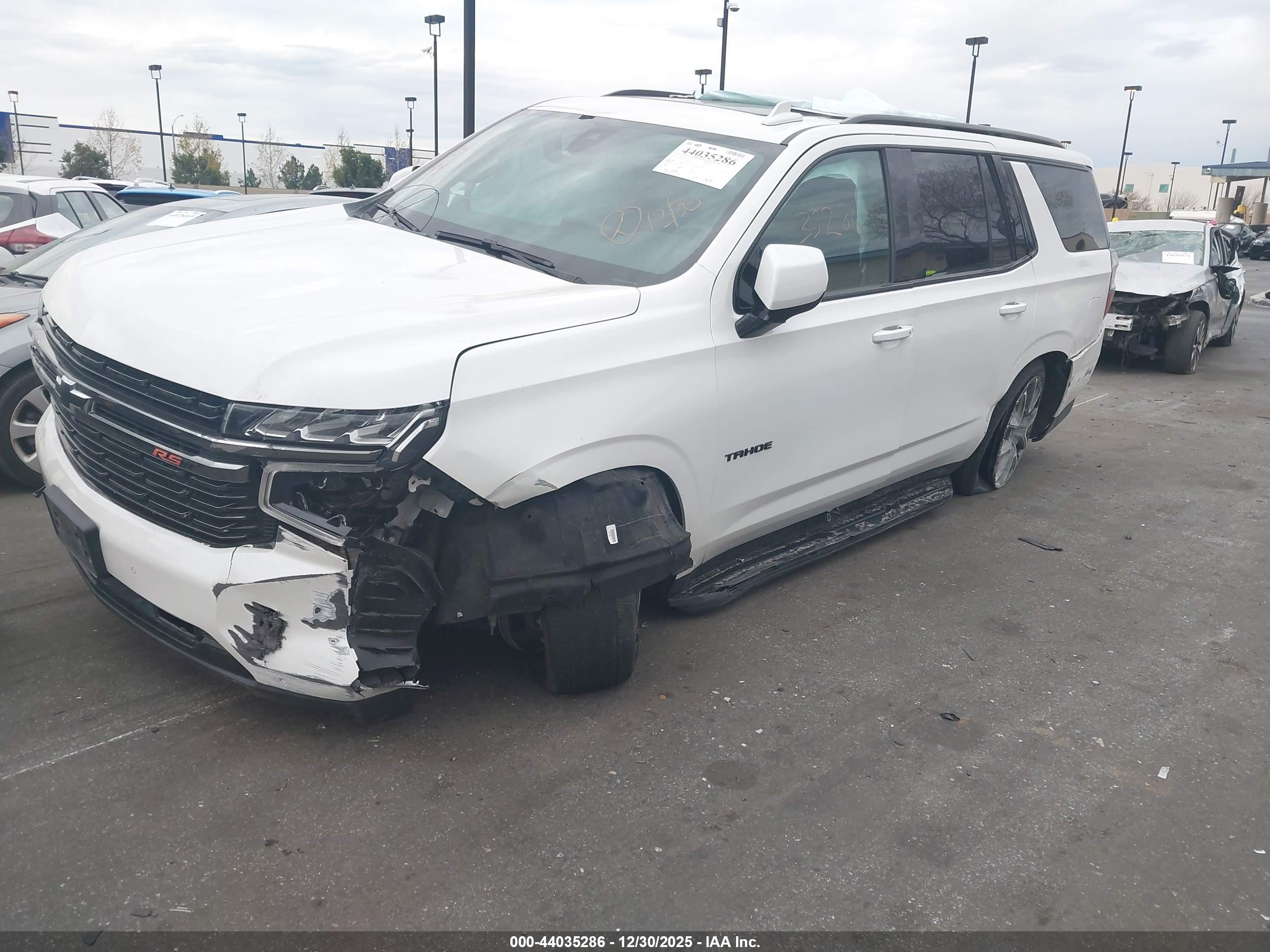 CHEVROLET TAHOE image 6