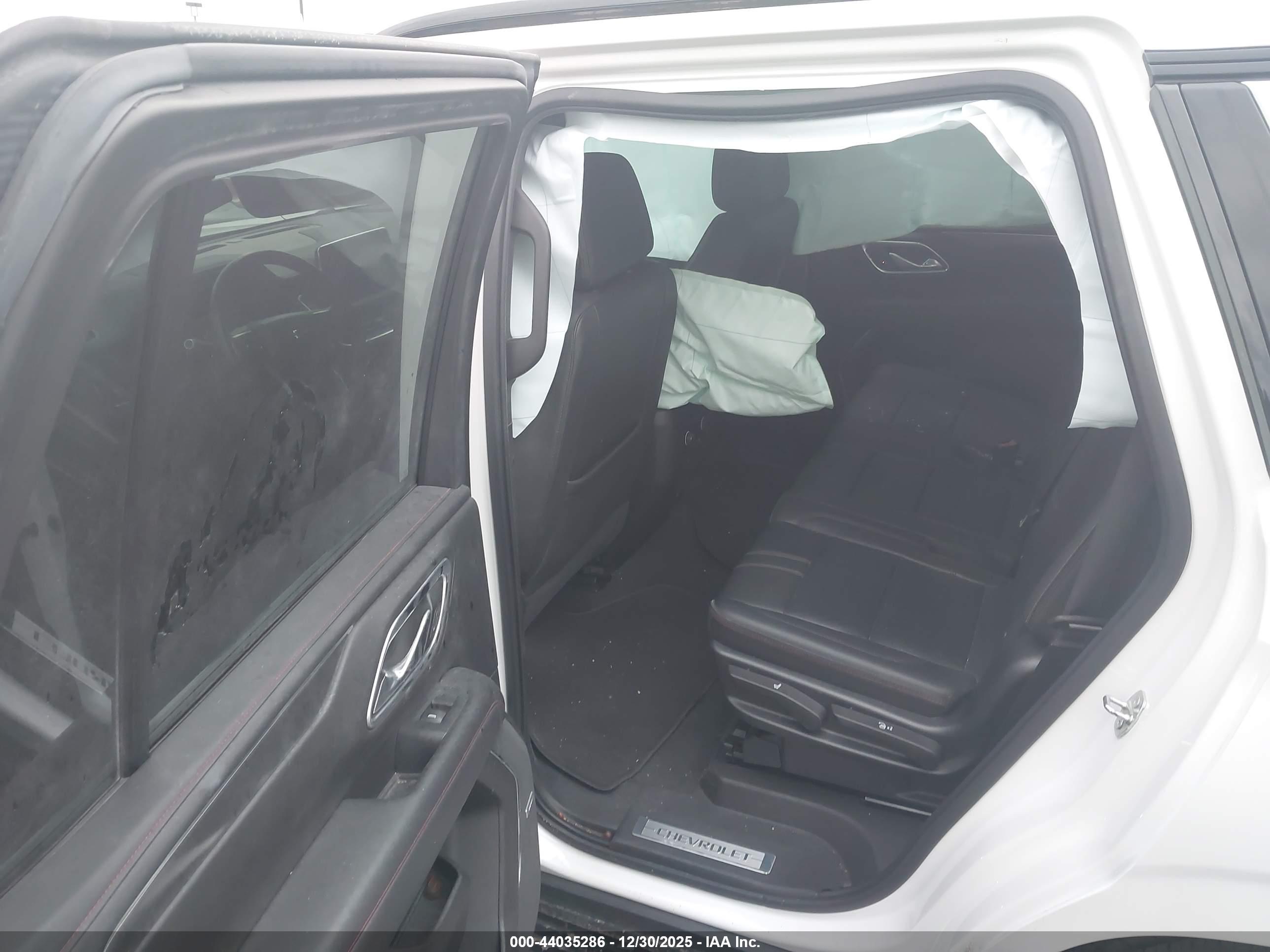 CHEVROLET TAHOE image 8