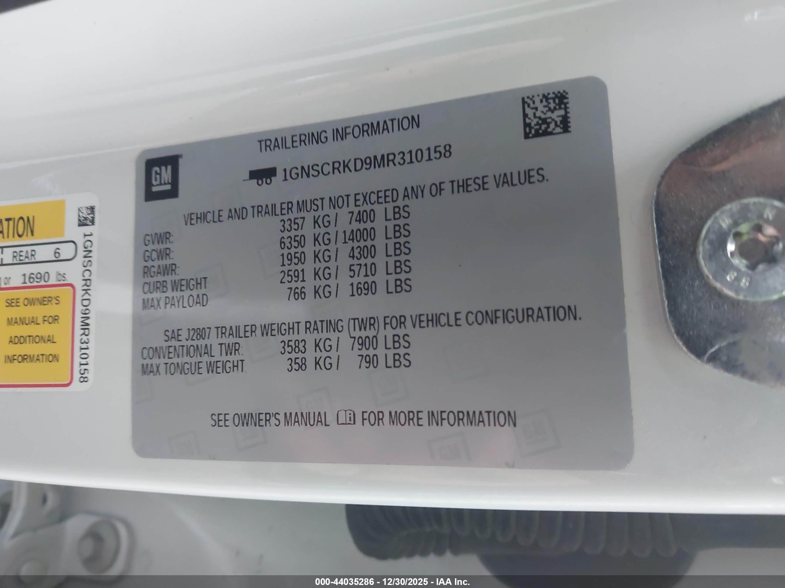 CHEVROLET TAHOE image 9