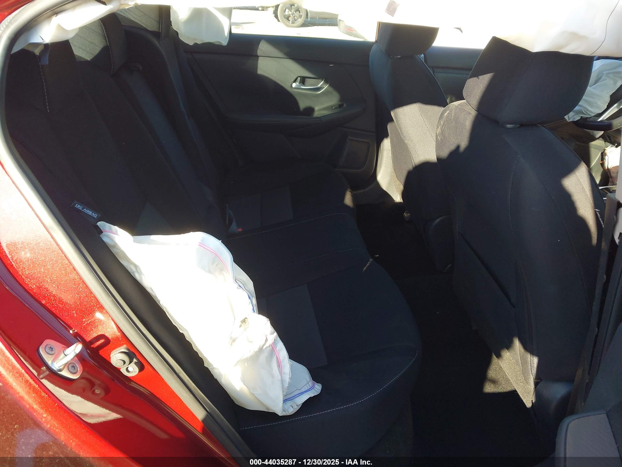 NISSAN SENTRA image 8