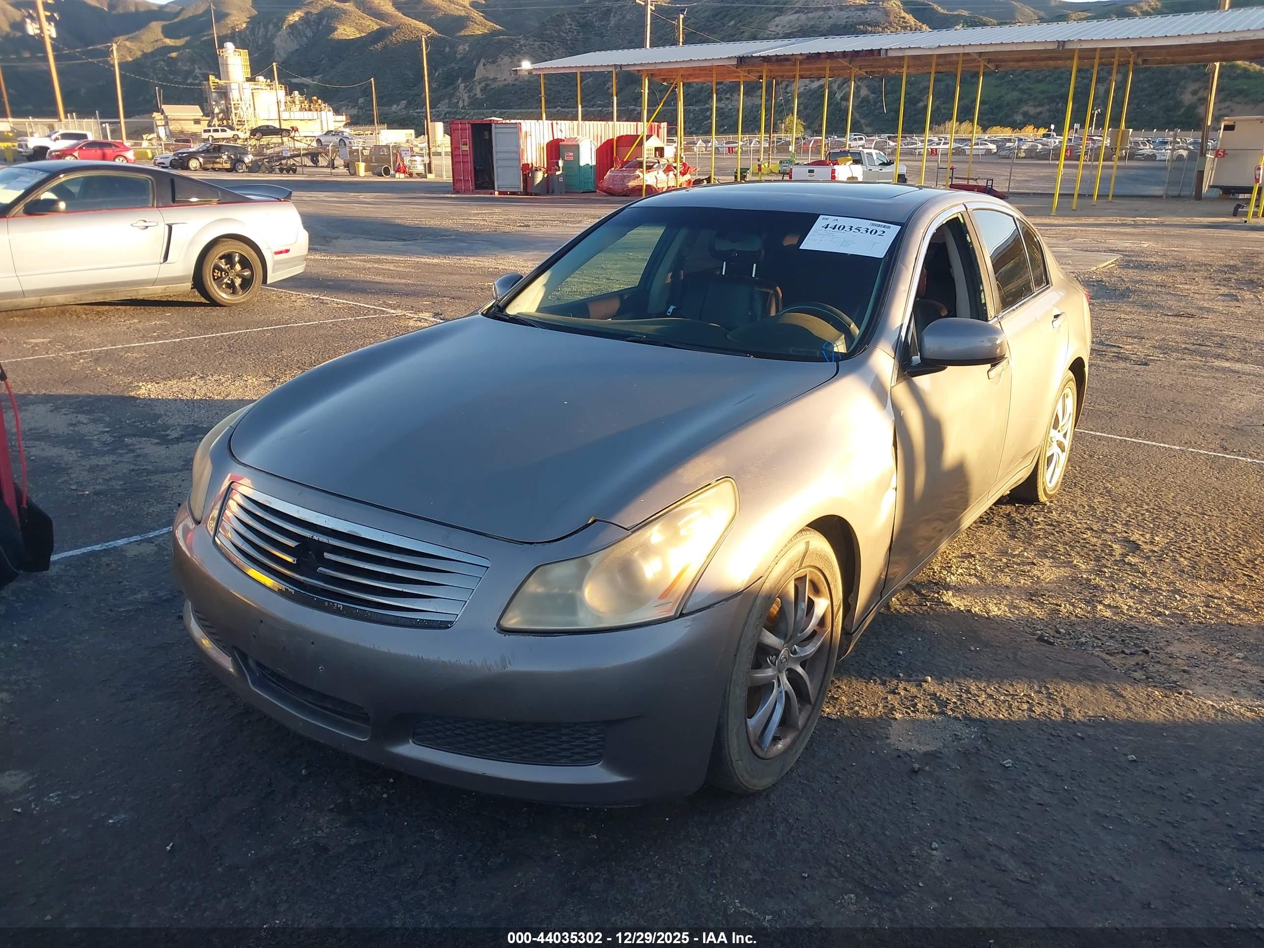 INFINITI G35 image 2