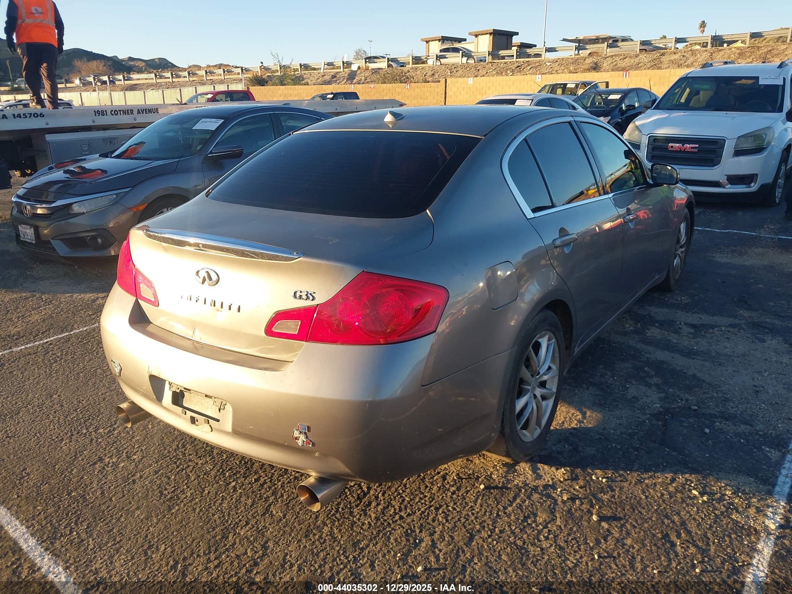 INFINITI G35 image 4