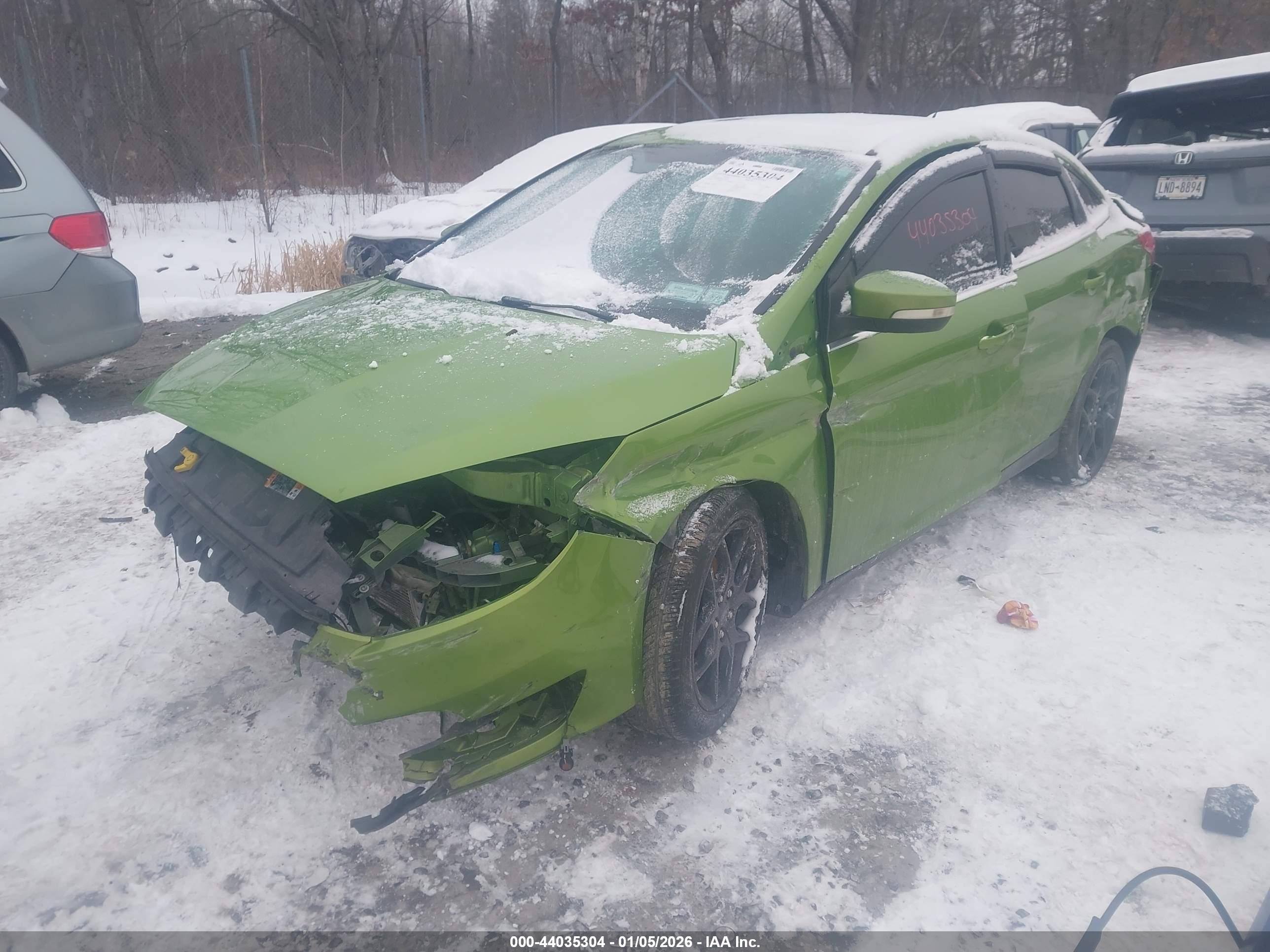 FORD FOCUS image 2