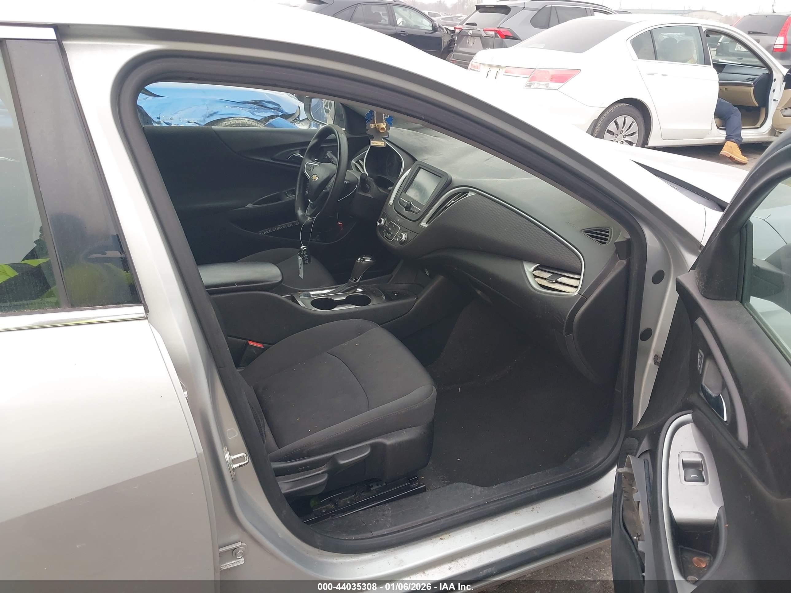 CHEVROLET MALIBU image 5