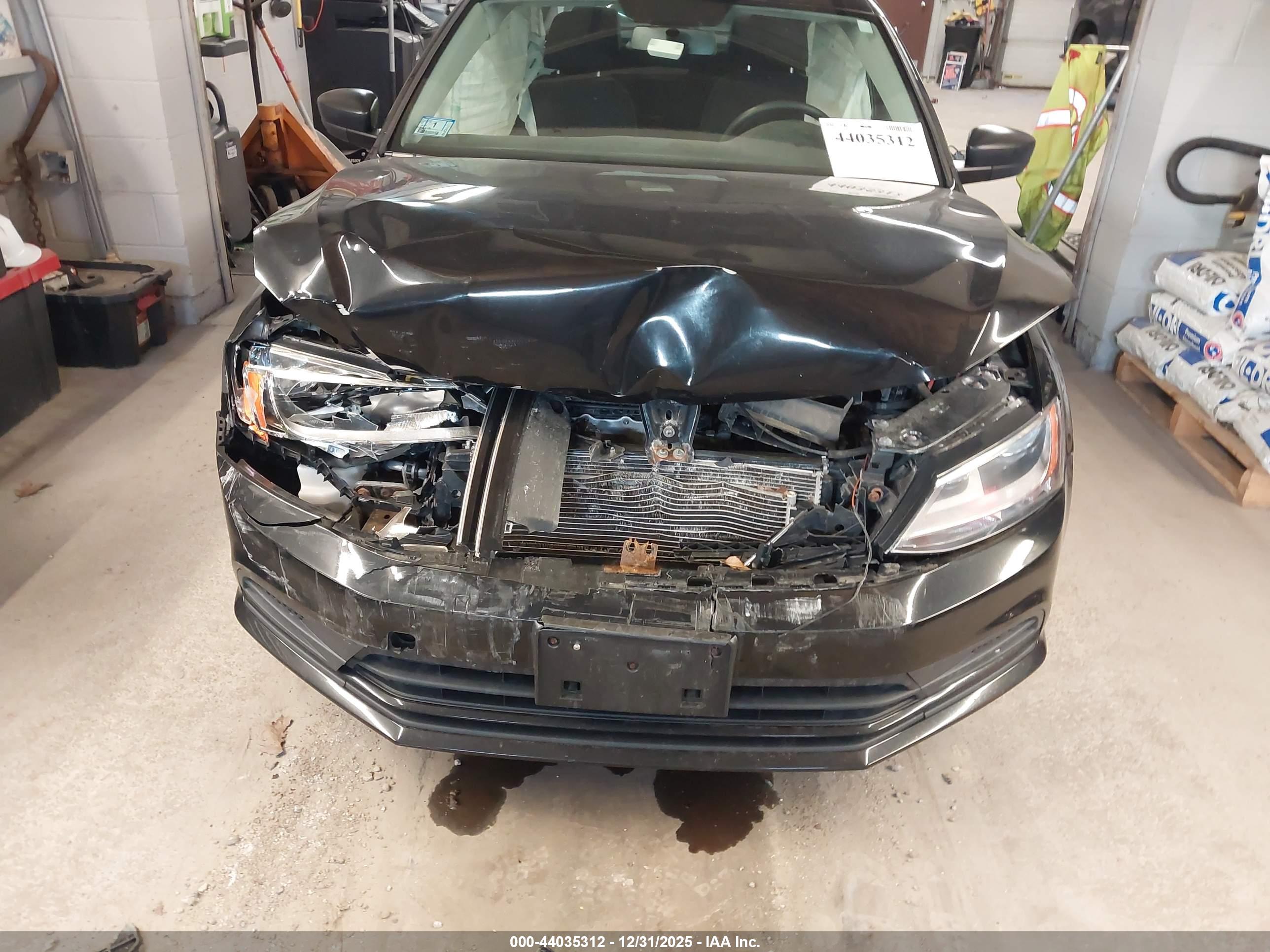 VOLKSWAGEN JETTA image 6
