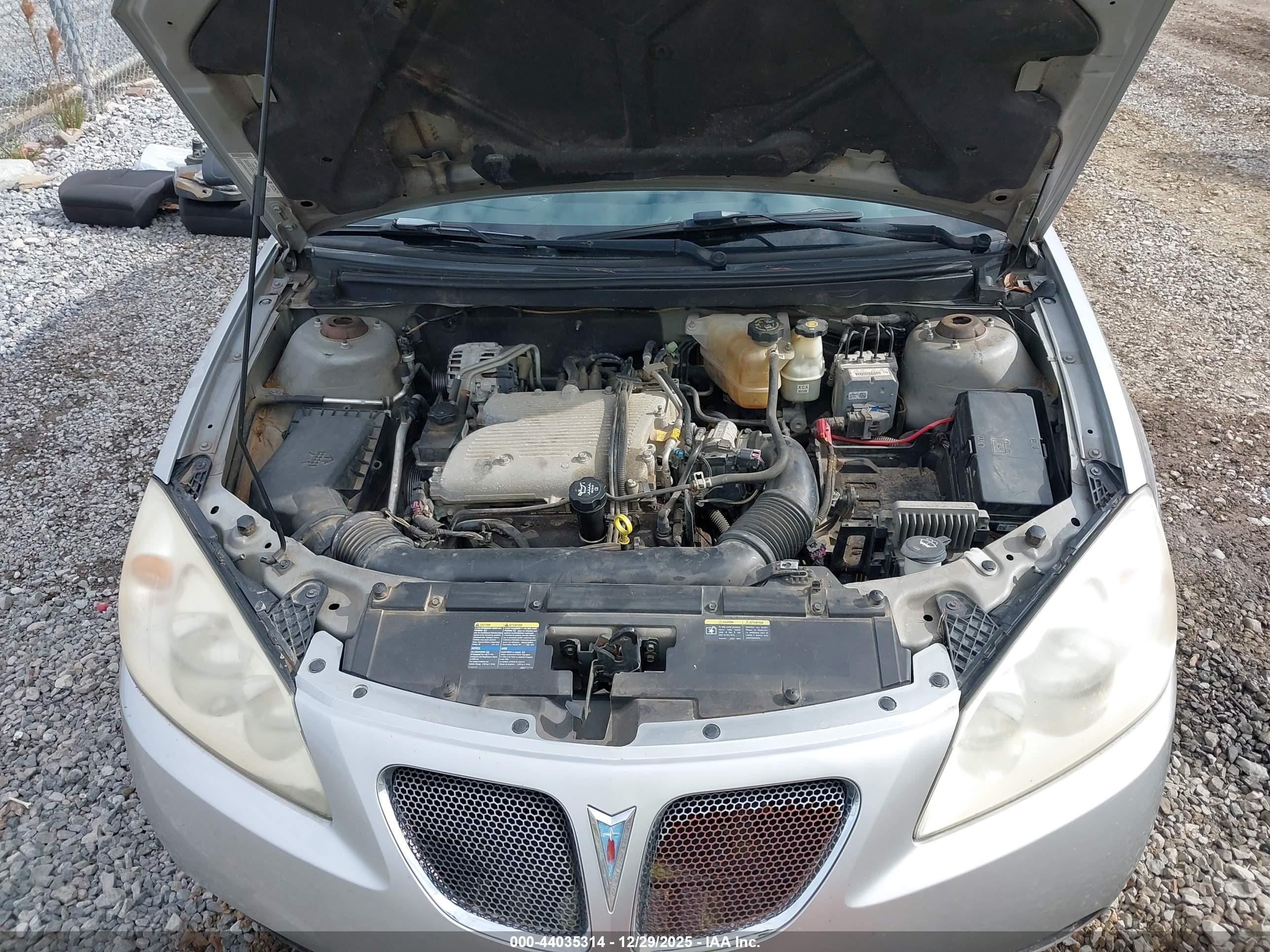 PONTIAC G6 image 10
