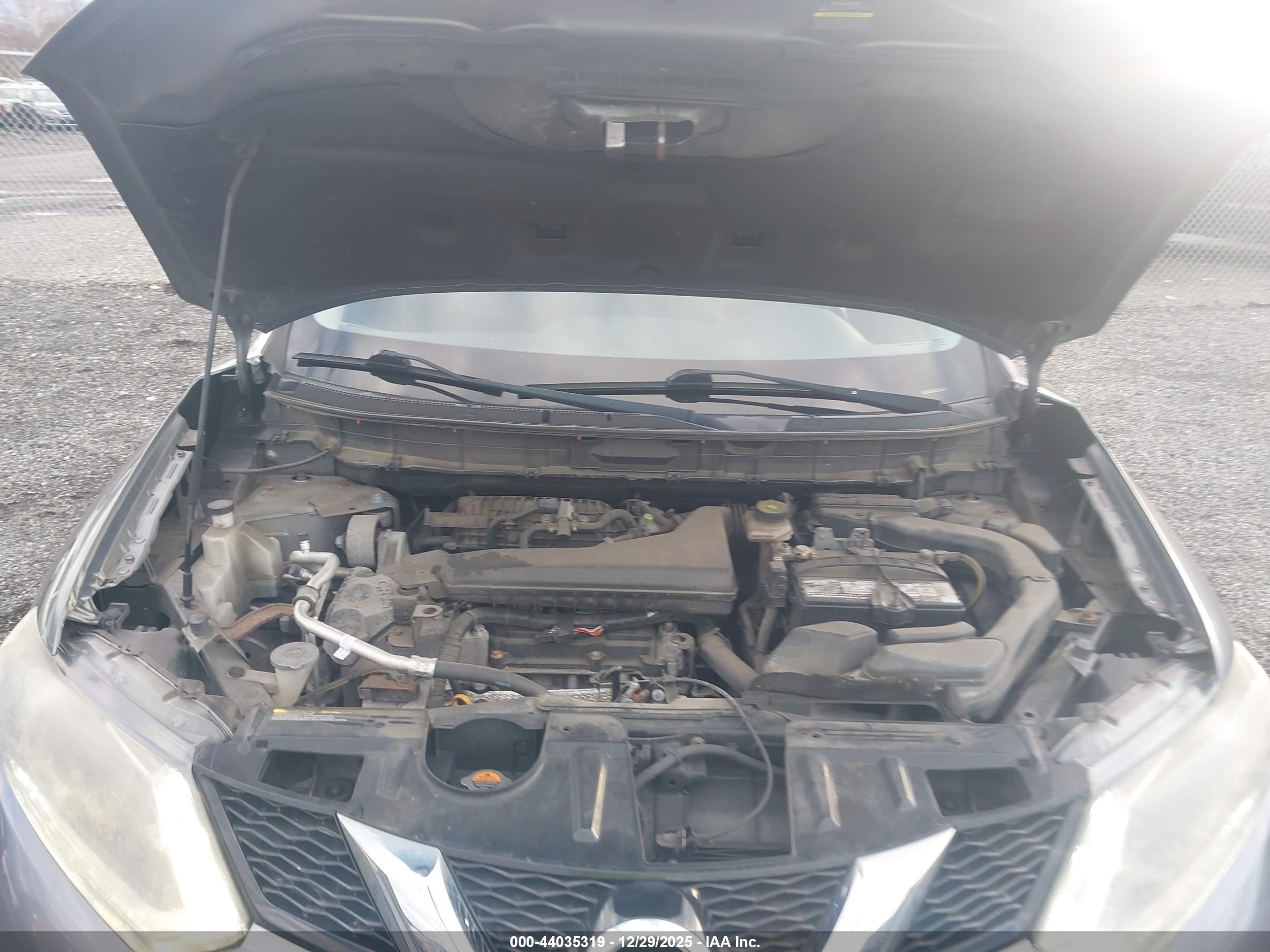NISSAN ROGUE image 10