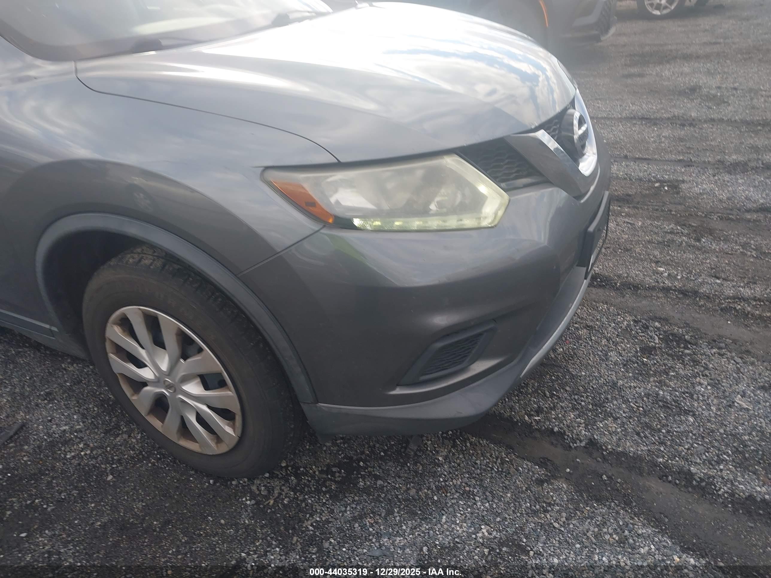 NISSAN ROGUE image 6