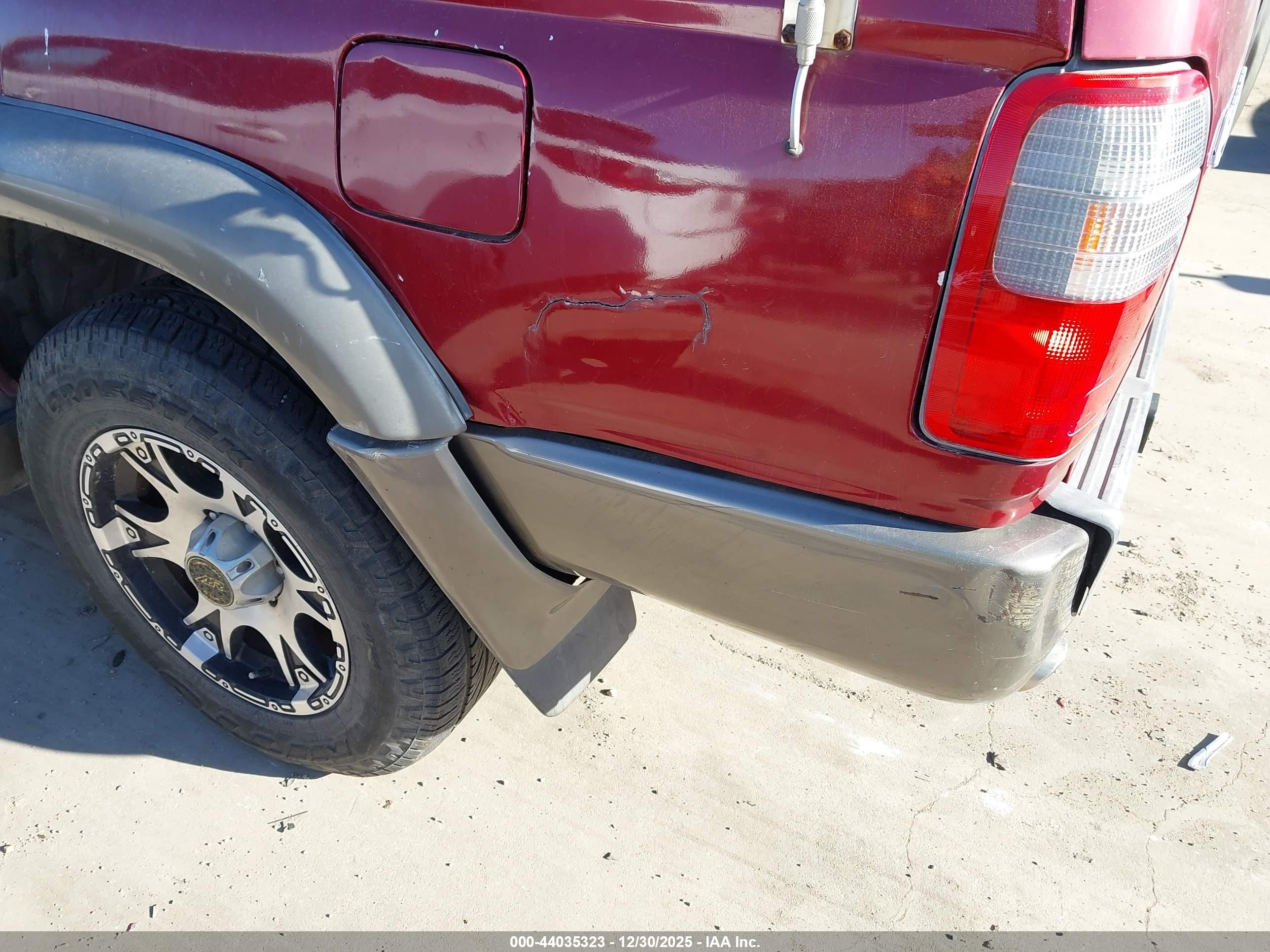 TOYOTA 4RUNNER image 6