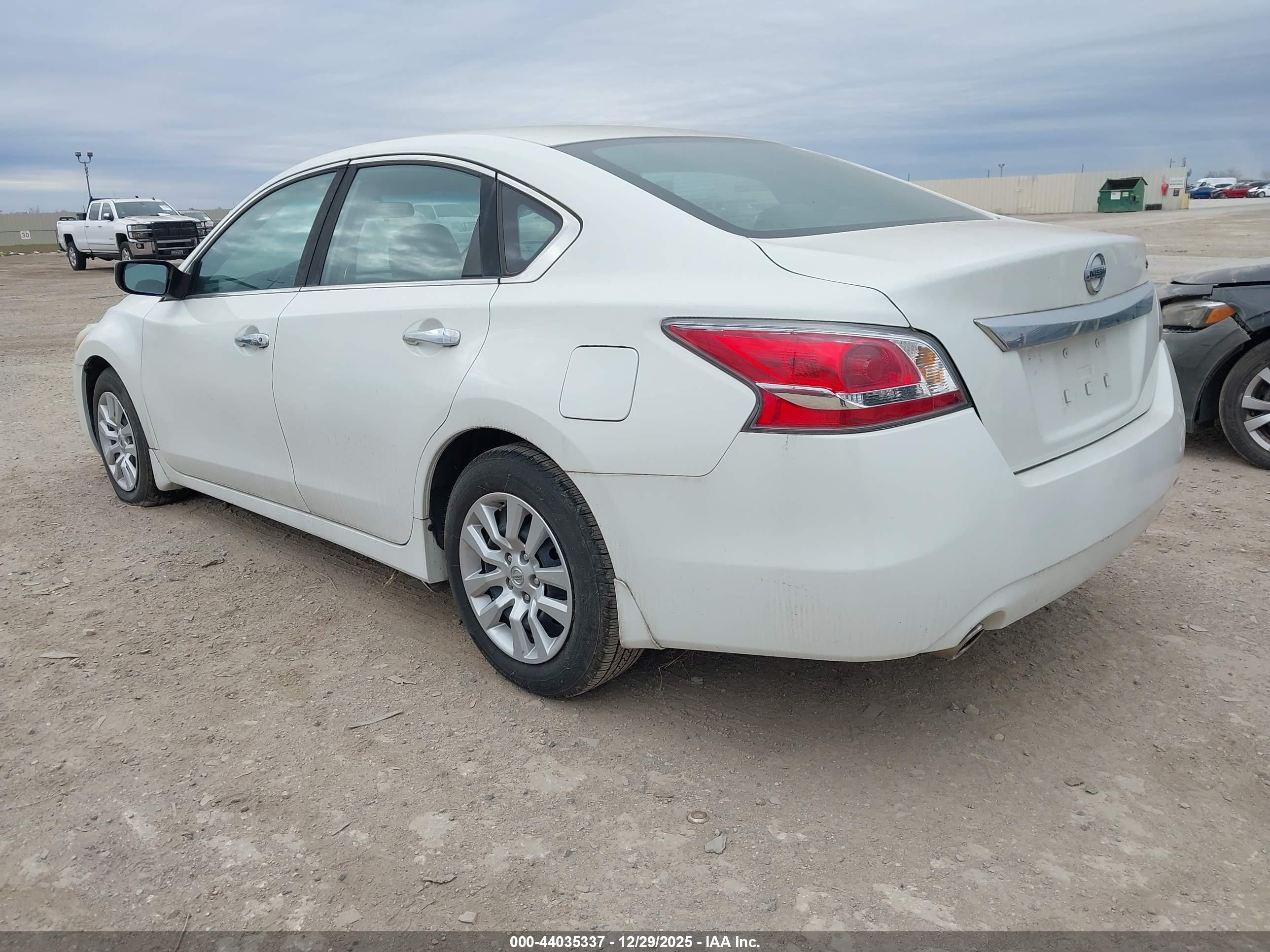 NISSAN ALTIMA image 3