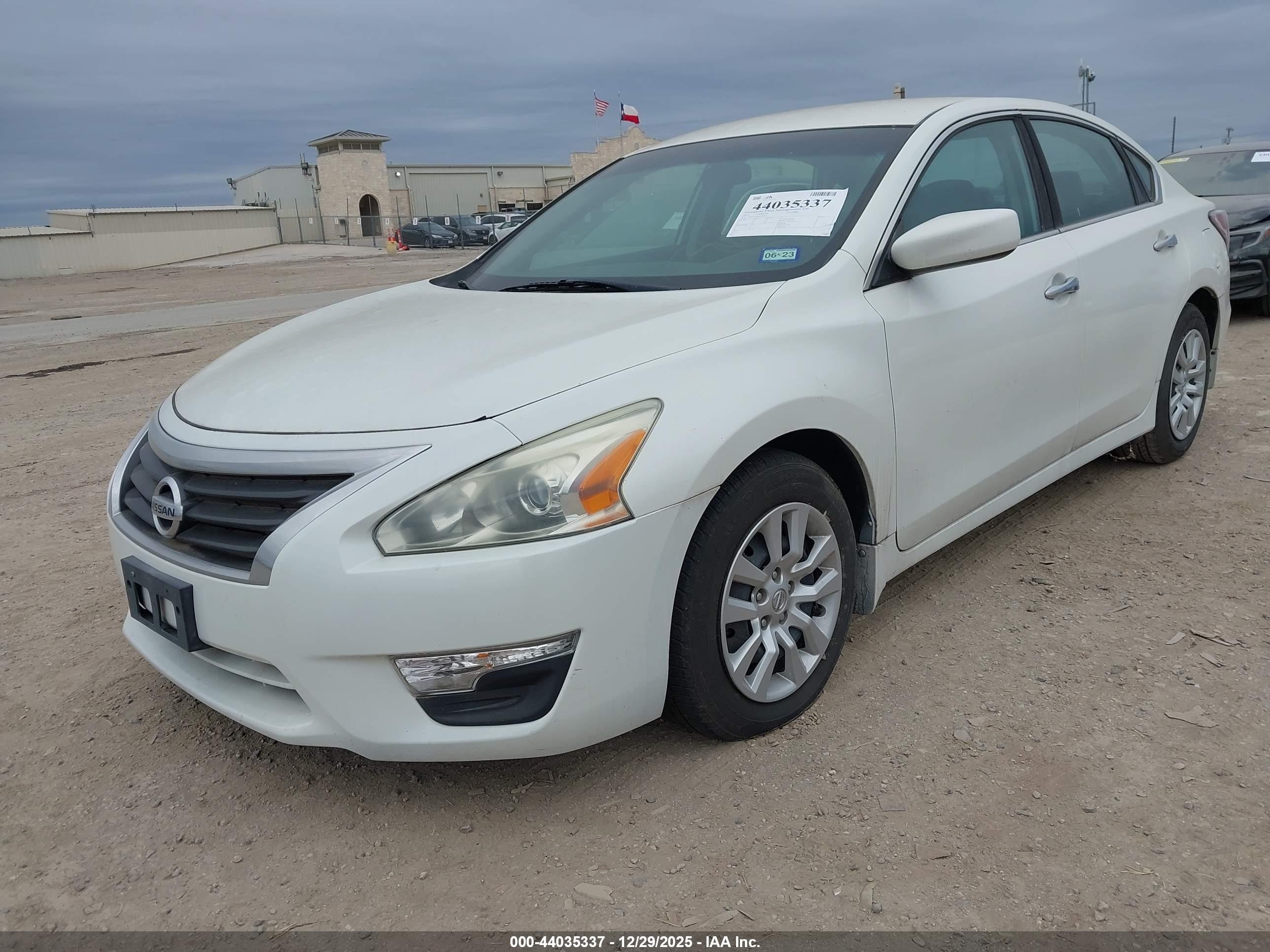 NISSAN ALTIMA image 6