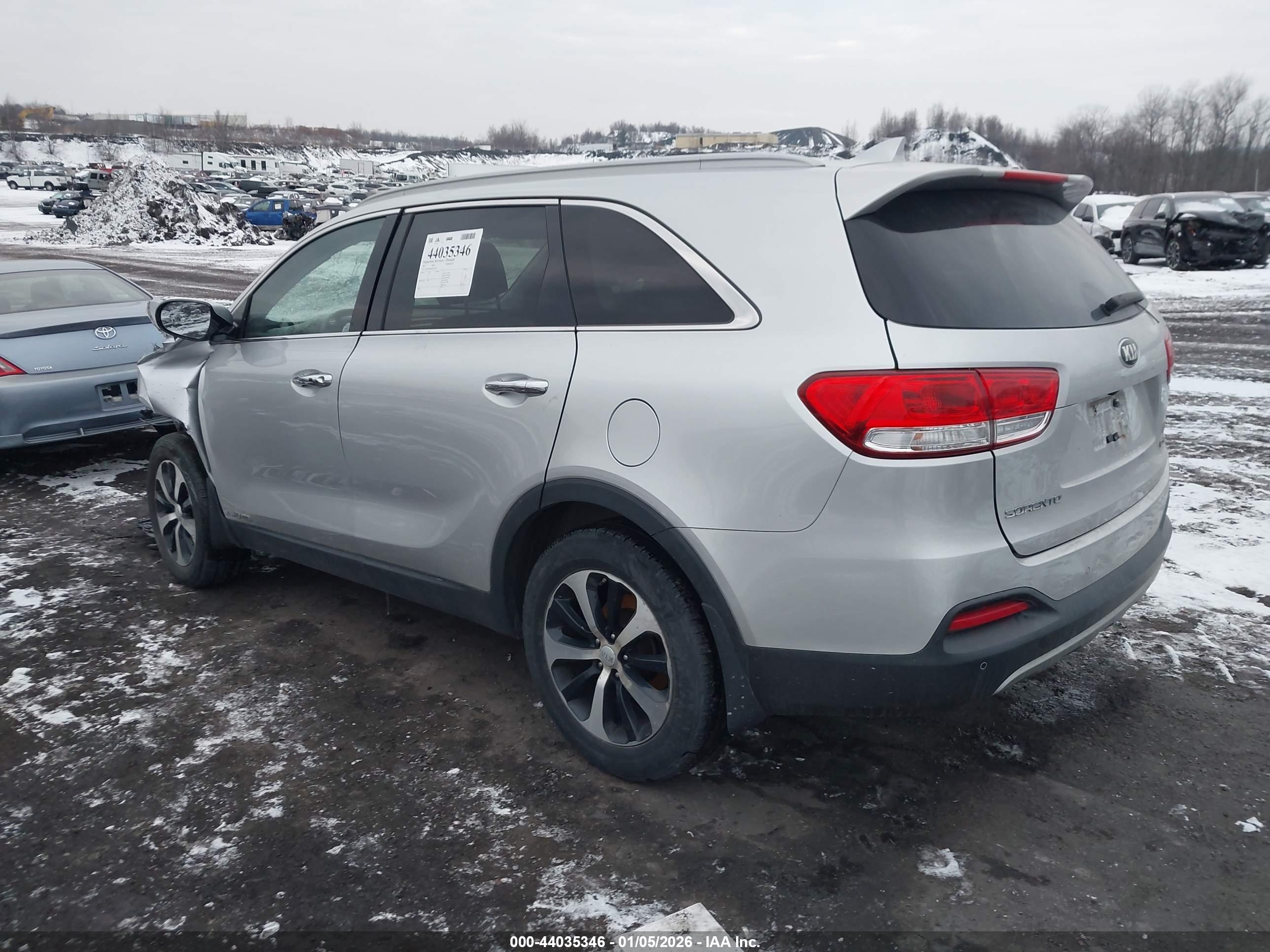 KIA SORENTO image 3
