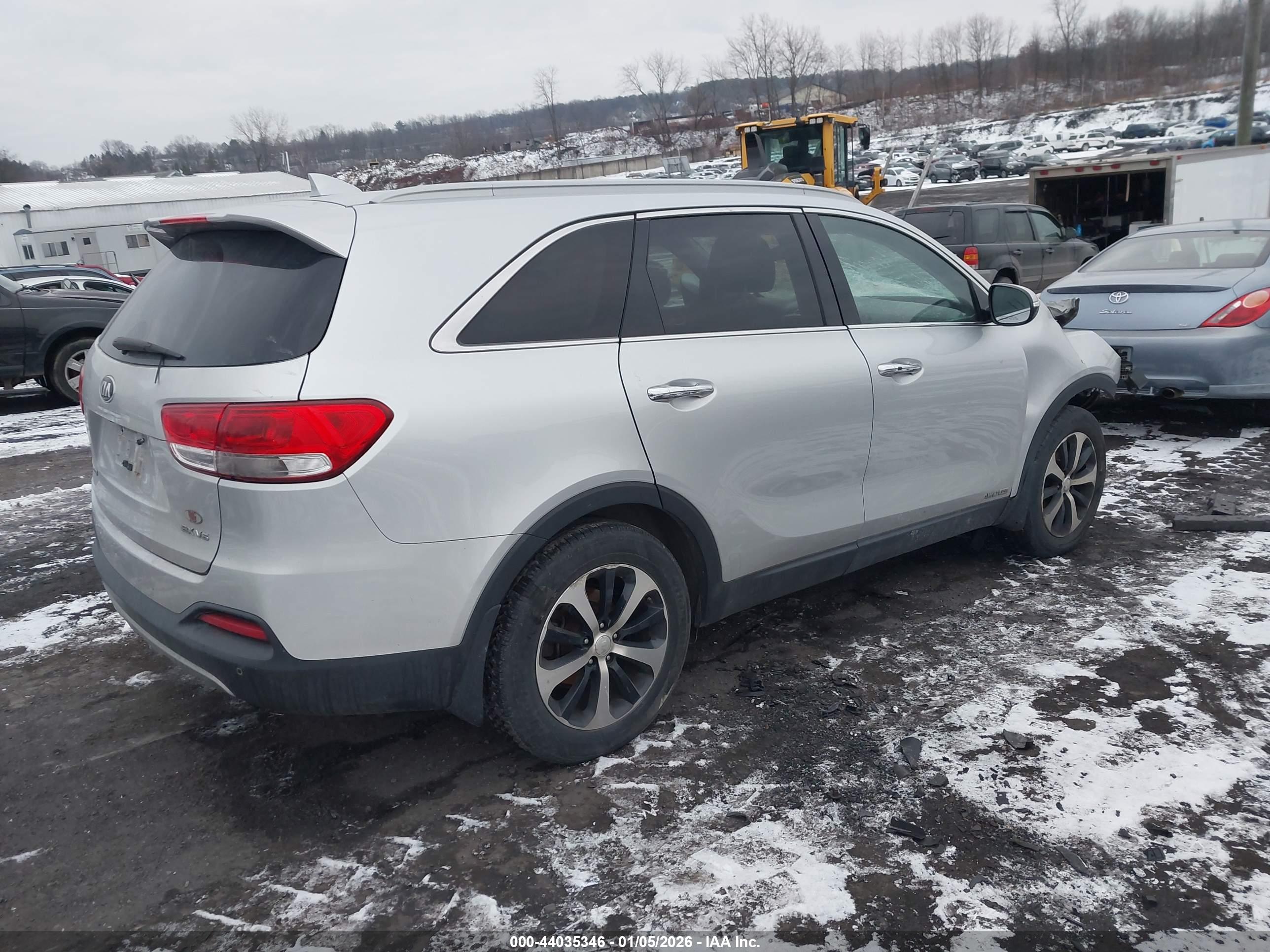 KIA SORENTO image 4